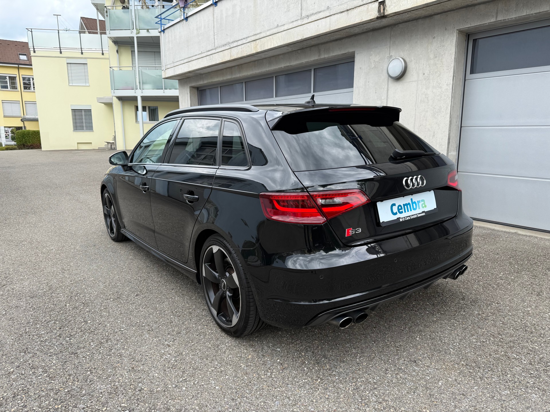 AUDI S3 Sportback 2.0 TFSI quattro S-tronic-image-5