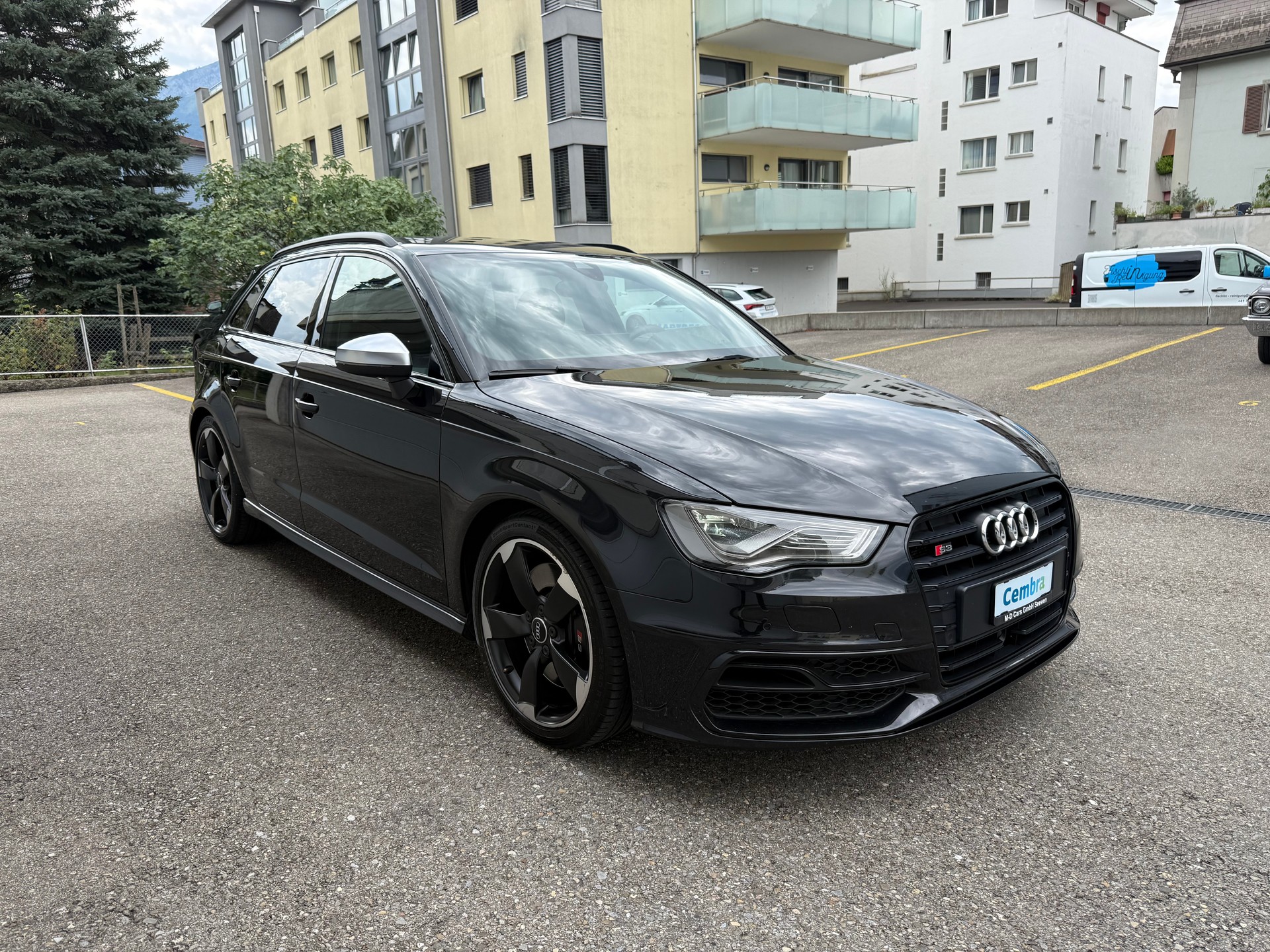 AUDI S3 Sportback 2.0 TFSI quattro S-tronic-image-2