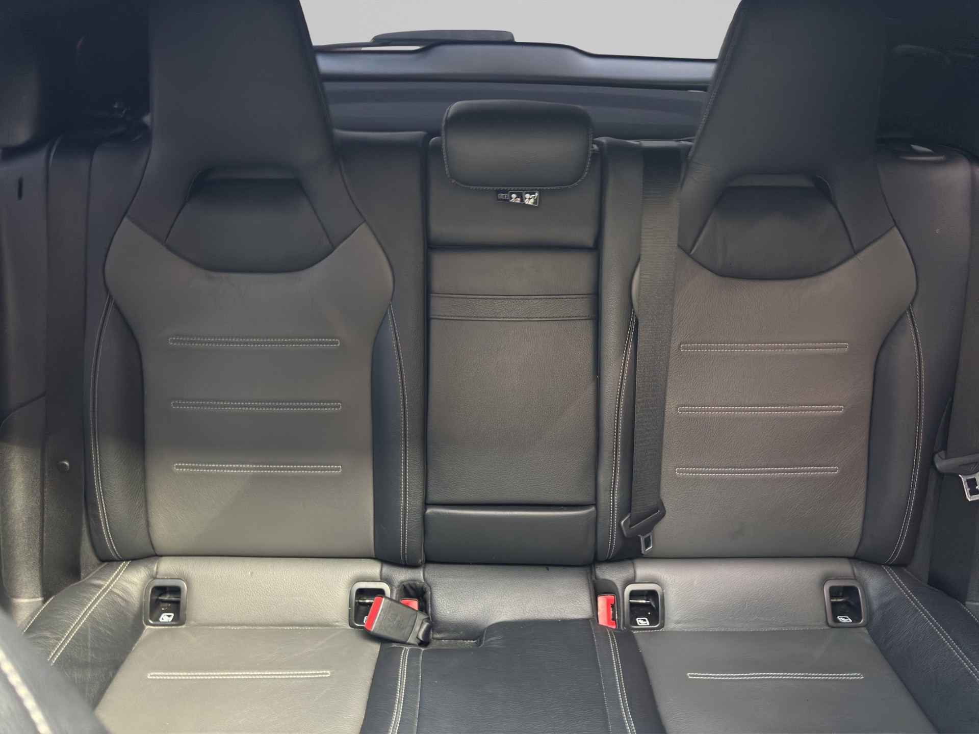 MERCEDES-BENZ A 250 4Matic AMG Line 4Matic 7G-DCT-image-10