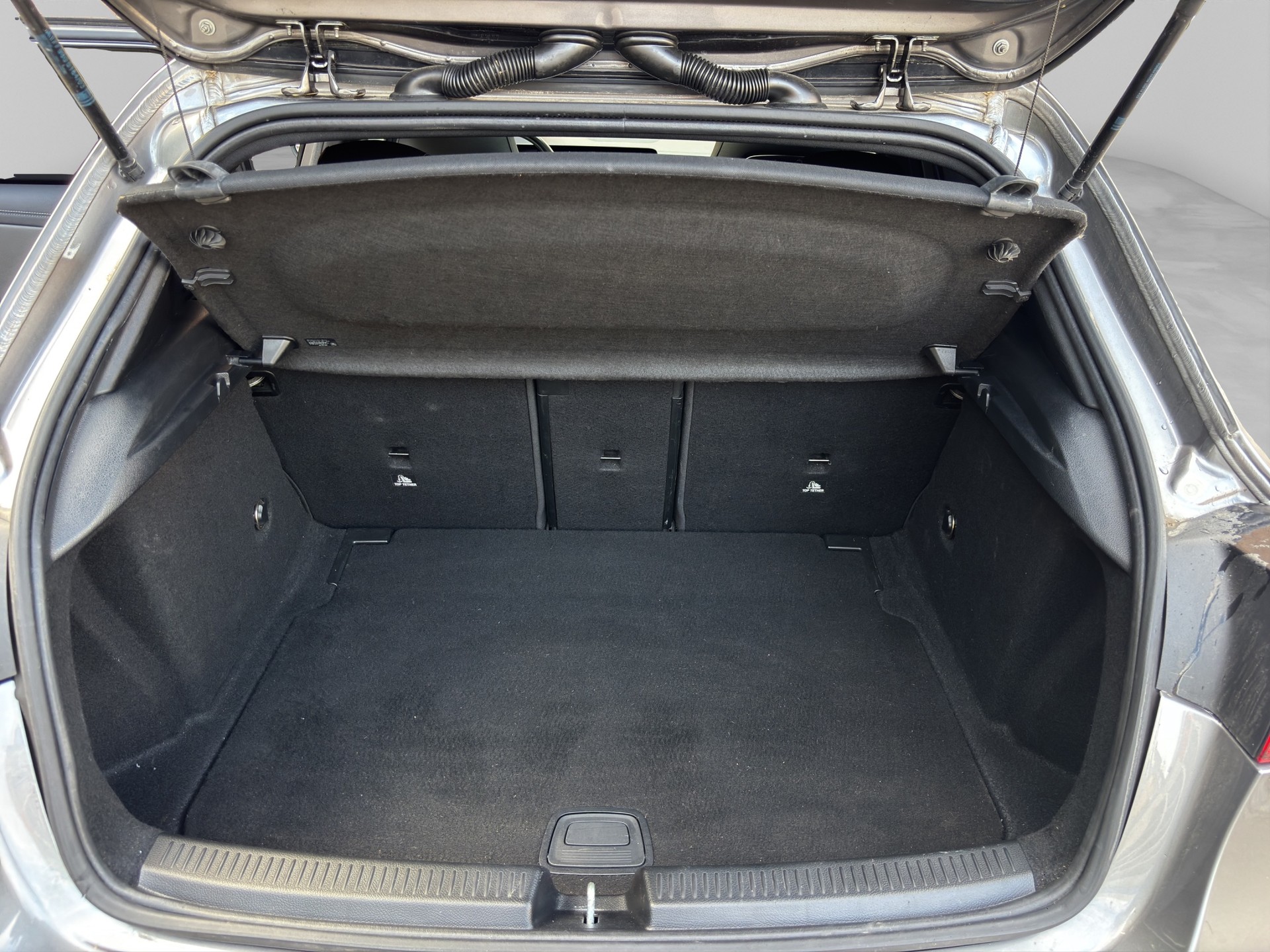 MERCEDES-BENZ A 250 4Matic AMG Line 4Matic 7G-DCT-image-12