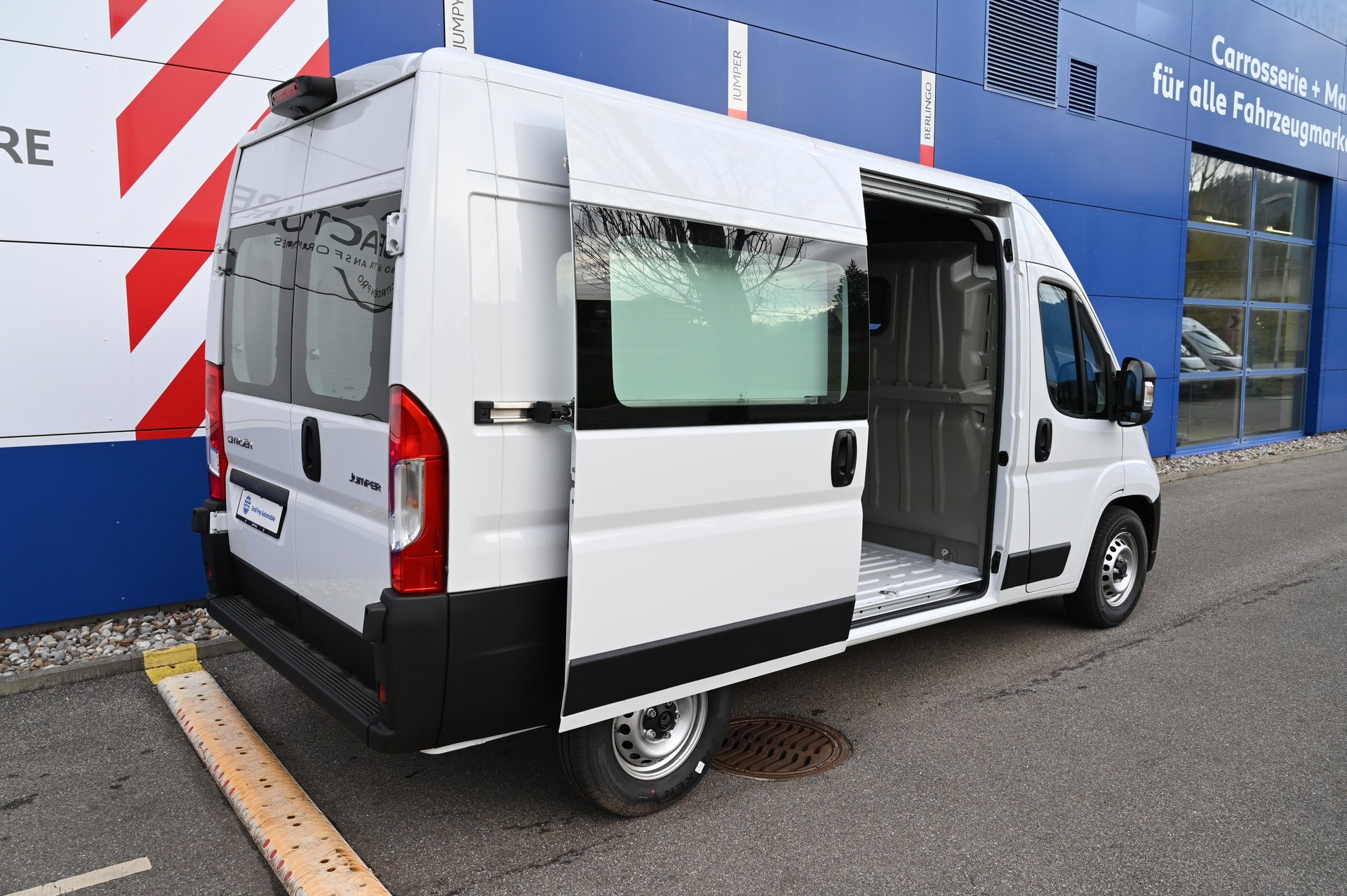 CITROEN Jumper Kaw. 35 L2H2 2.2 BlueHDi 140 S/S - AUTOMAT-image-14