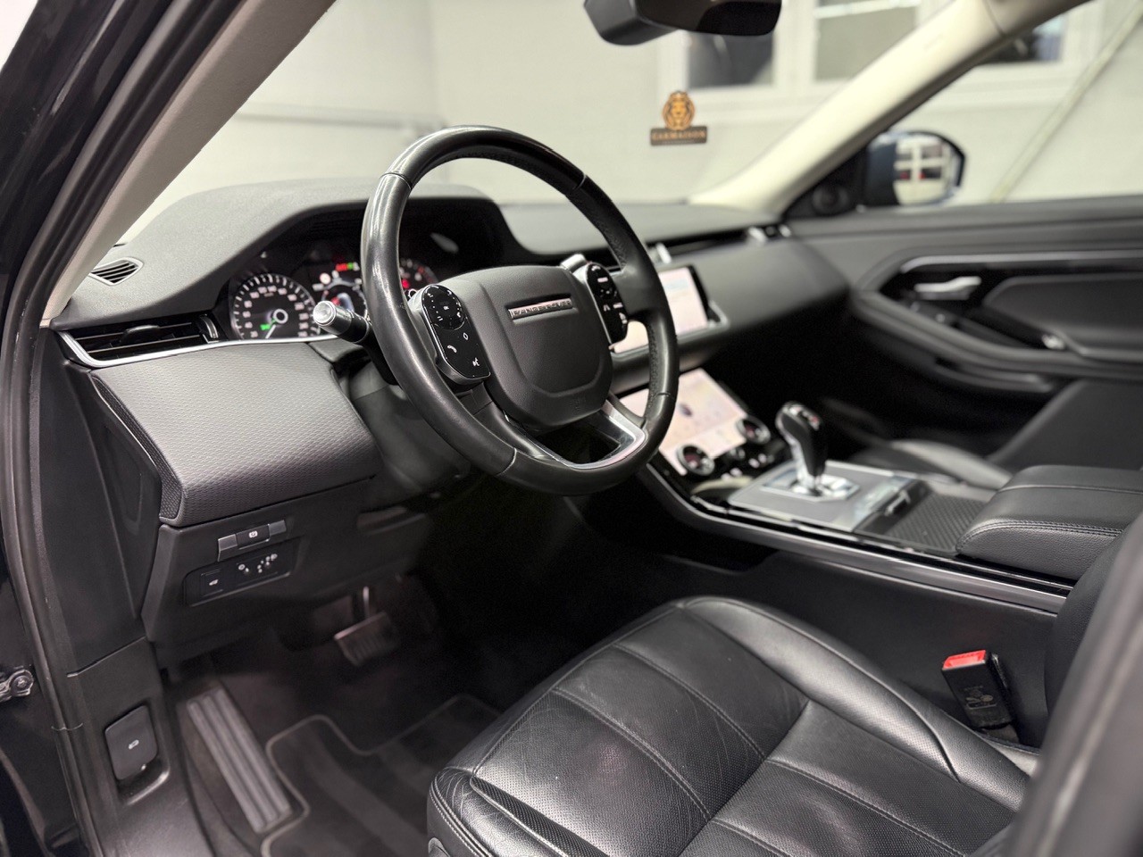 LAND ROVER Range Rover Evoque R-Dynamic D 180 S AT9-image-12