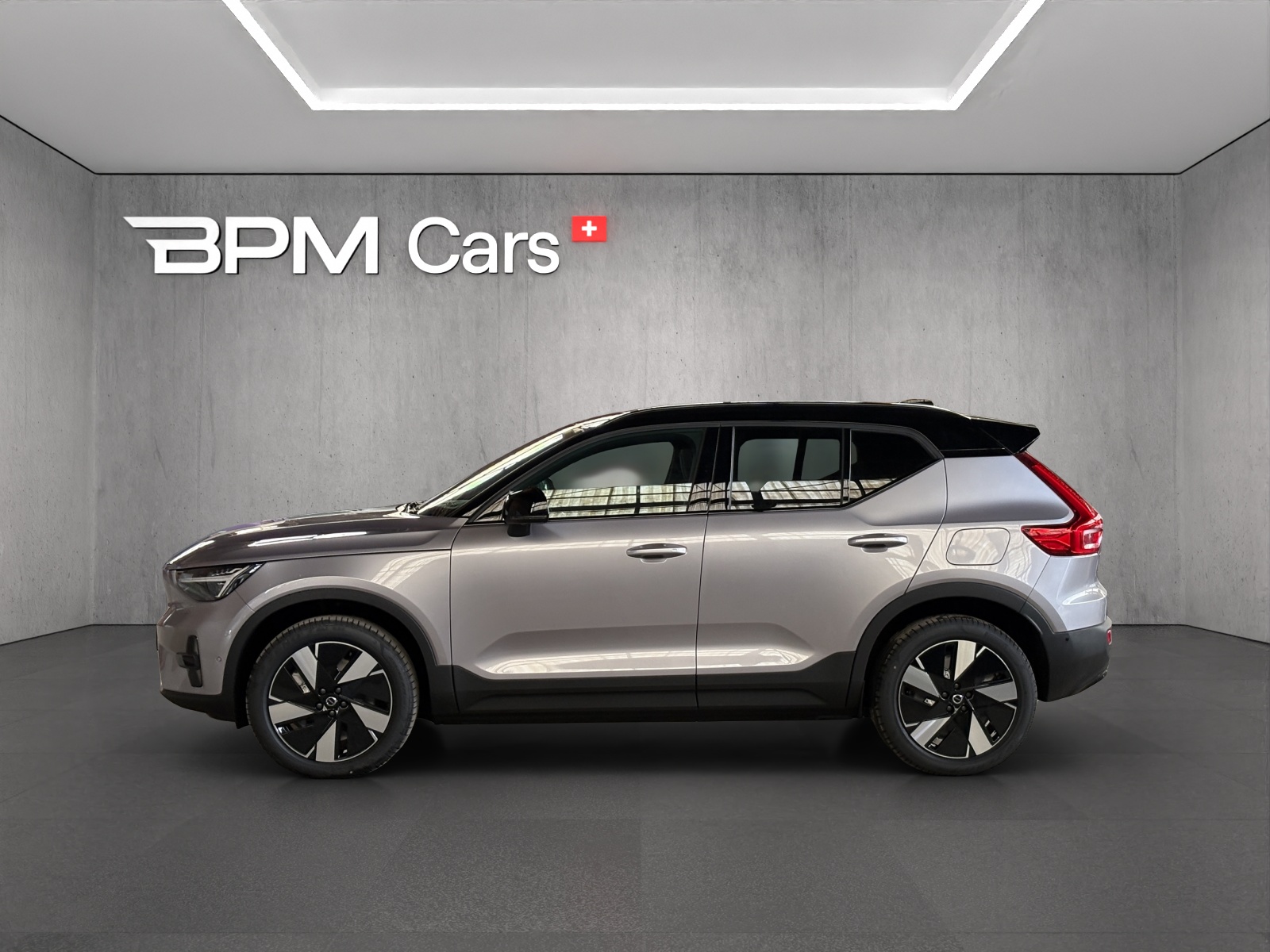 VOLVO EX40 82kWh Twin Motor Performance AWD Ultra-image-17