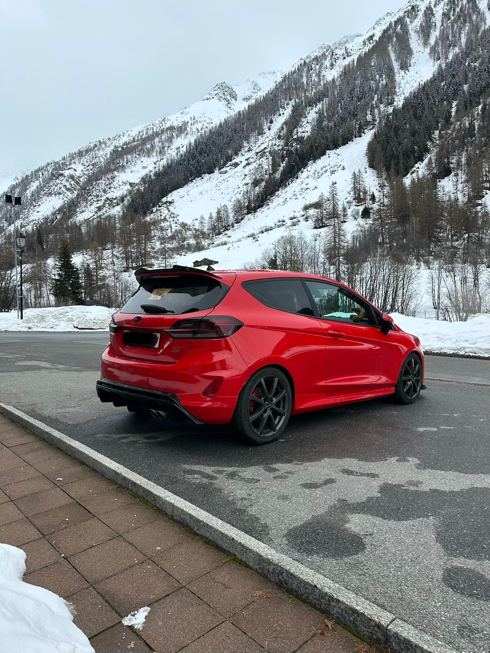 FORD 1.5 EcoB ST-image-1