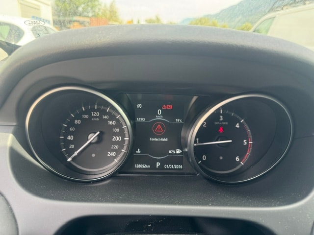 LAND ROVER Discovery Sport 2.0 TD4 Advantage AT9-image-1