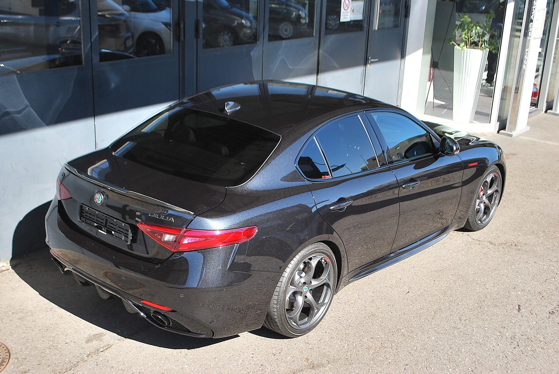 ALFA ROMEO Giulia 2.0 Veloce Q4 Automatic-image-7