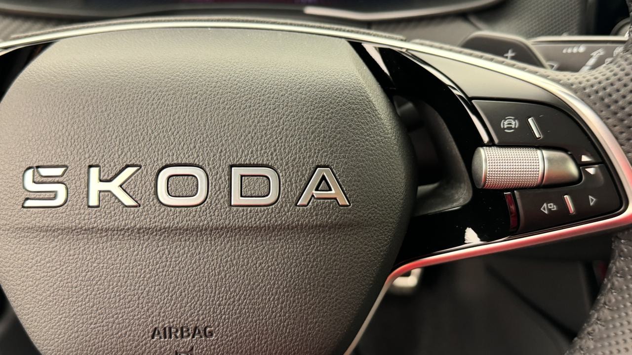 SKODA Kamiq 1.5 TSI Monte Carlo DSG-image-9