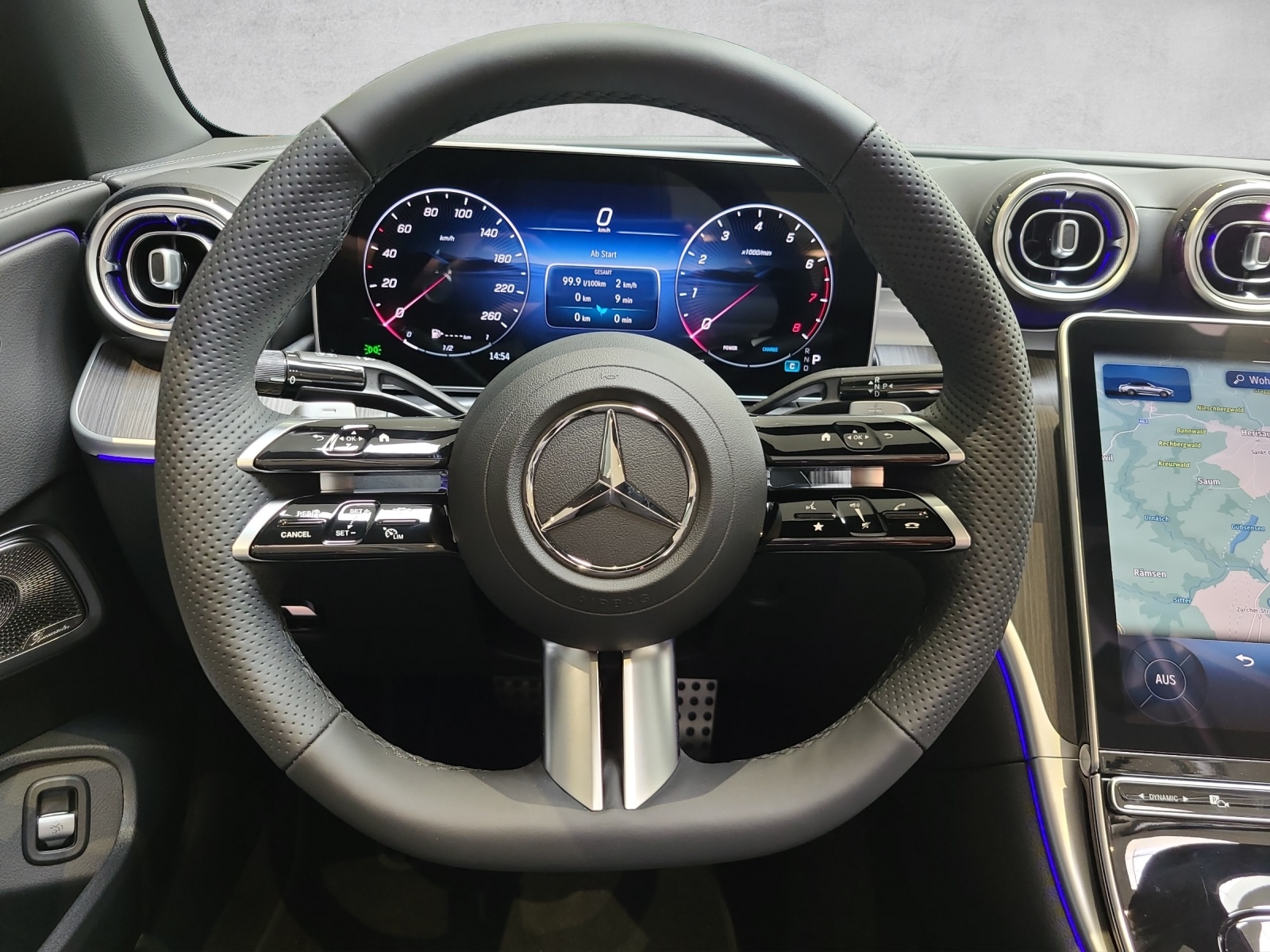 MERCEDES-BENZ CLE 200 AMG Line 4M Cabriolet Cabriolet-image-3