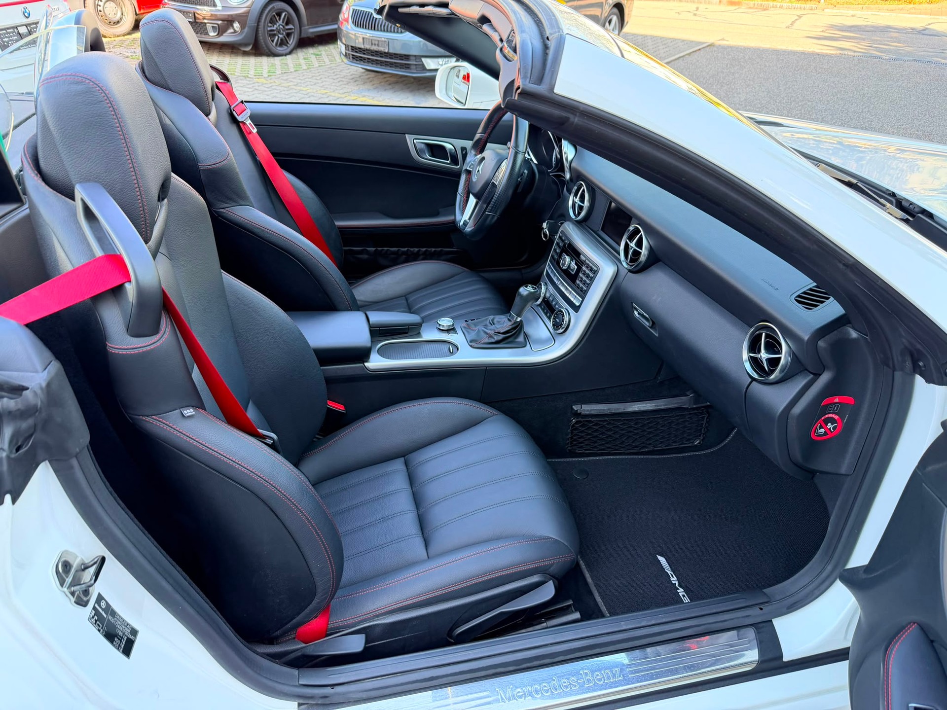 MERCEDES-BENZ SLK 200 7G-Tronic-image-17