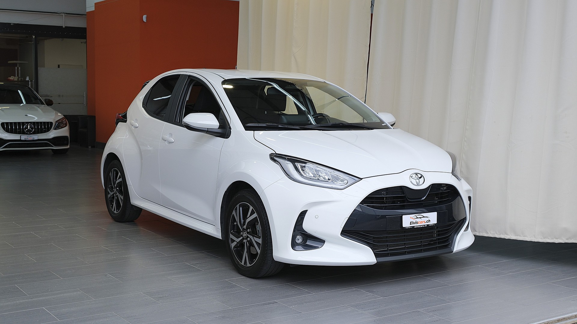 TOYOTA Yaris 1.5 Trend e-CVT-image-29
