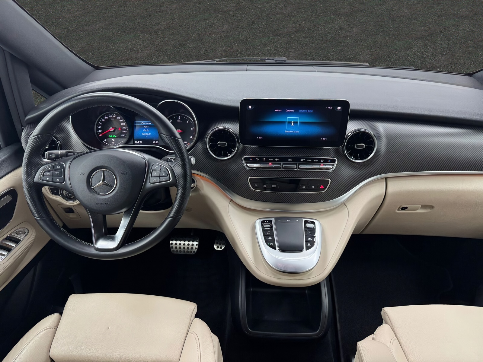 MERCEDES-BENZ V 300 d lang AMG-Line 4Matic 9G-Tronic / Leder-Pano-LED-Kamera-El.Türen-image-8