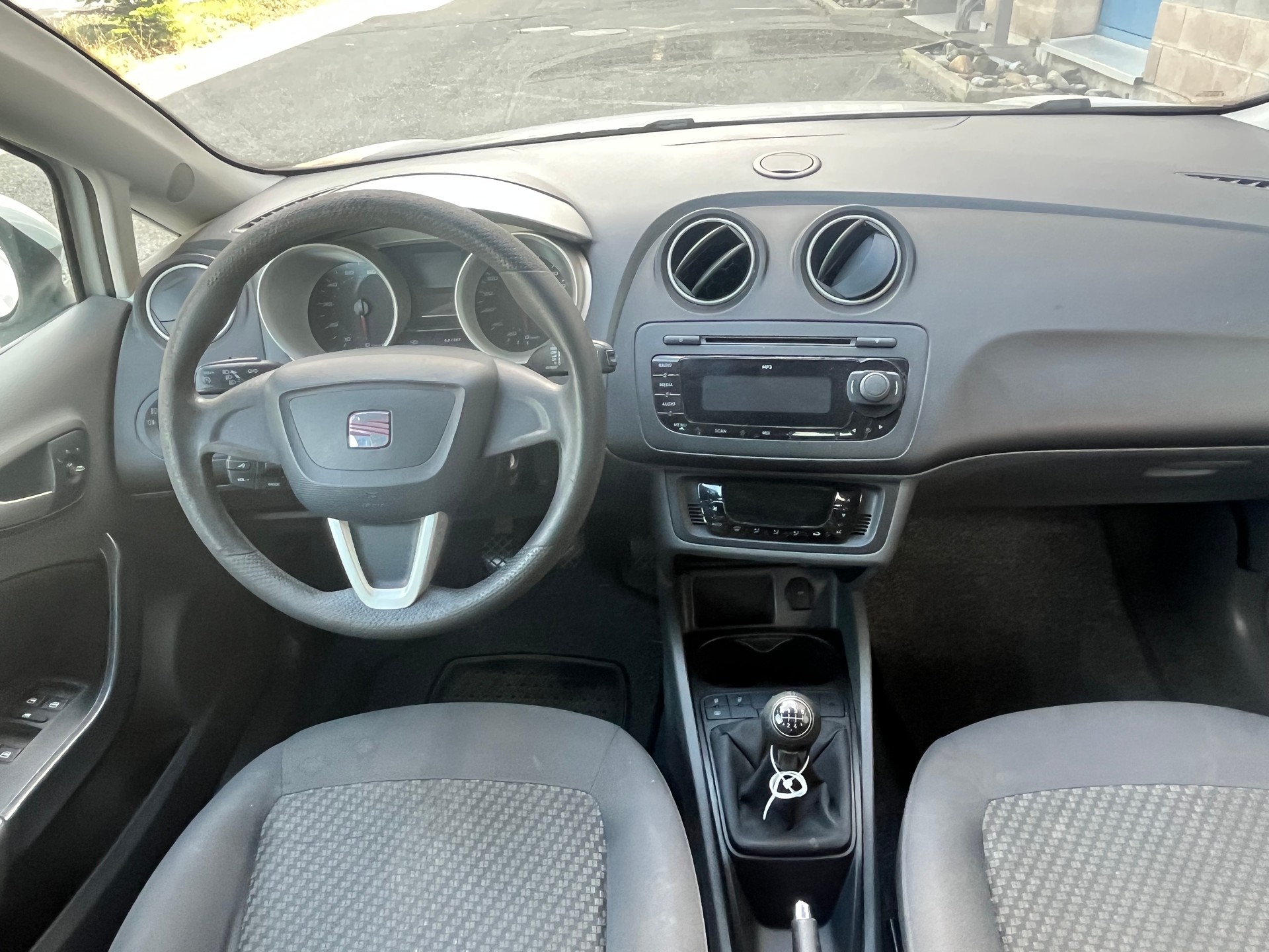SEAT Ibiza 1.6 Good Stuff-image-4