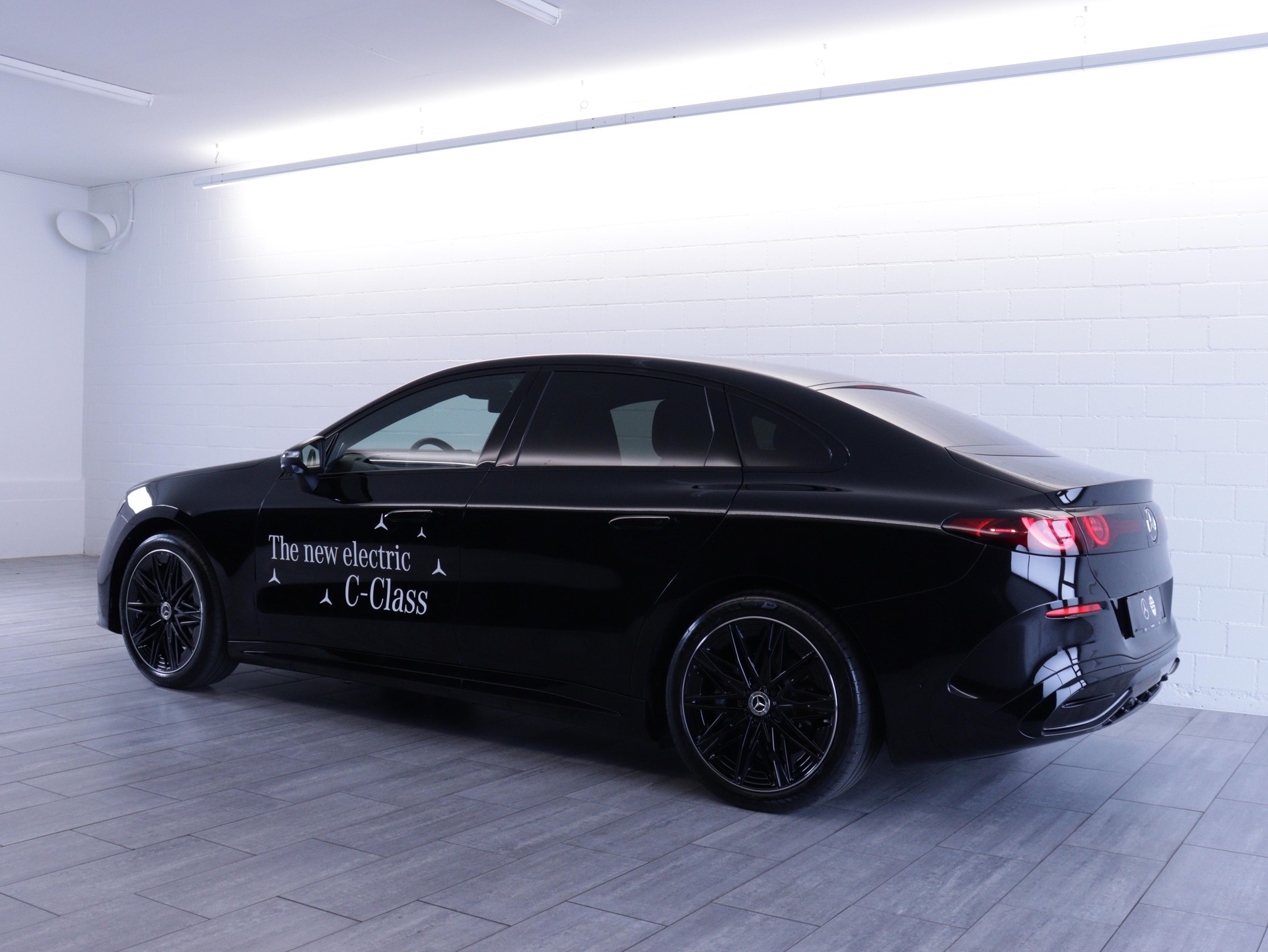 MERCEDES-BENZ C 400 4matic-image-2