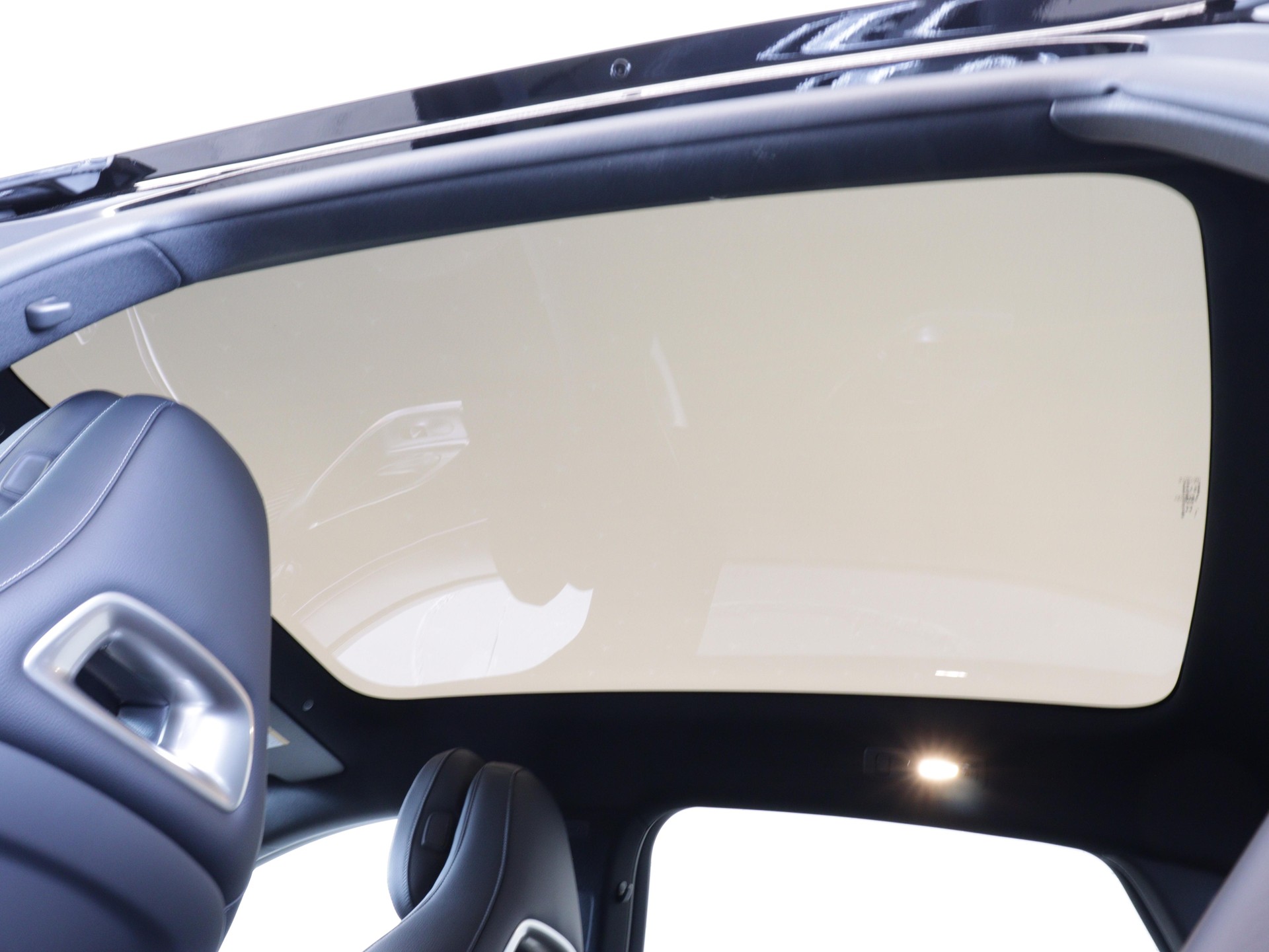 MERCEDES-BENZ C 400 4matic-image-11