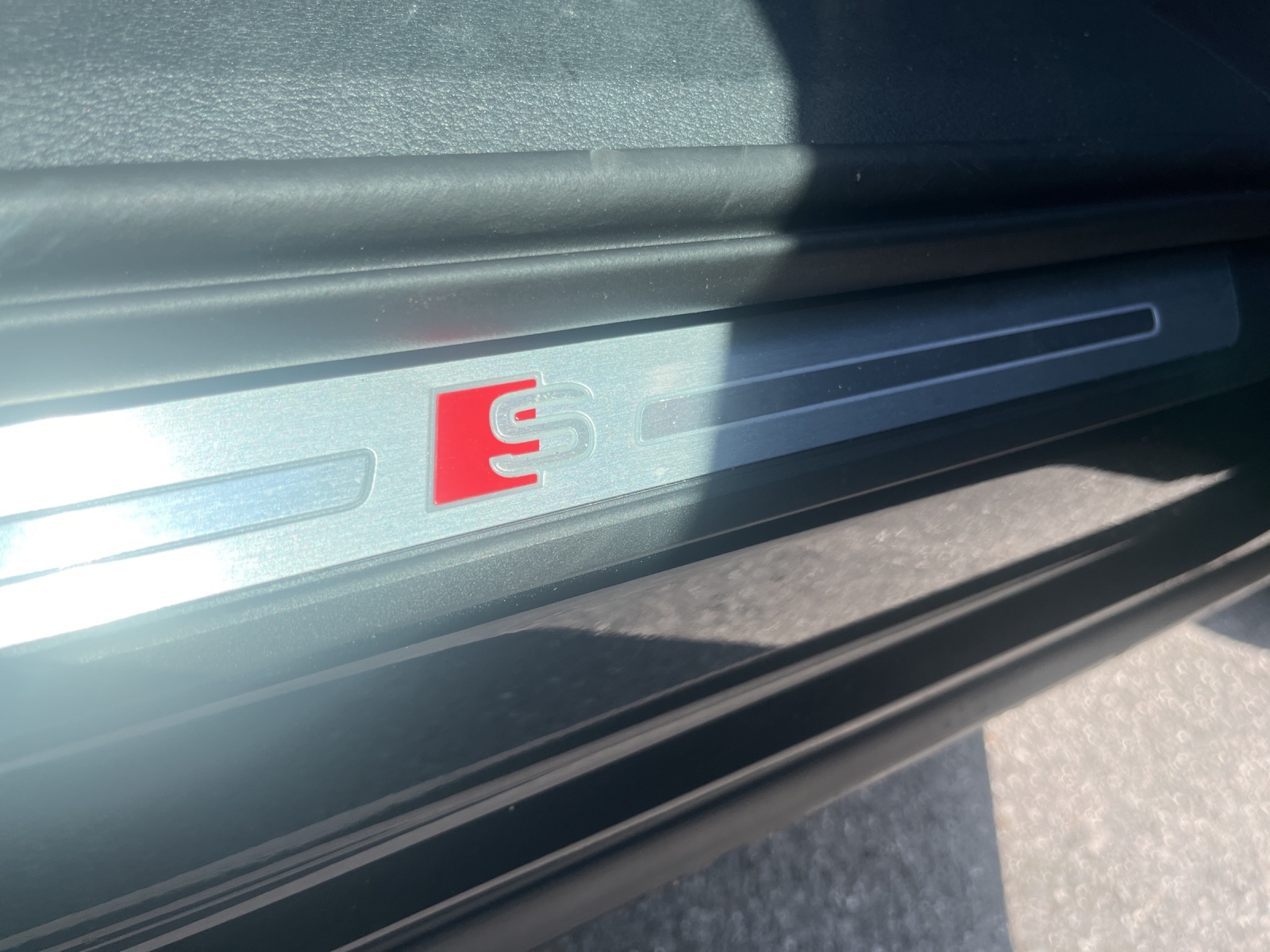 AUDI Q8 Sportback 50 e-tron Black Edition quattro-image-11