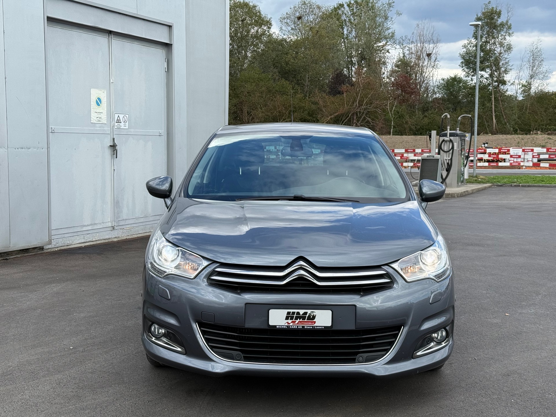 CITROEN C4 Berline 1.6 e-HDi Exclusive EGS6-image-1