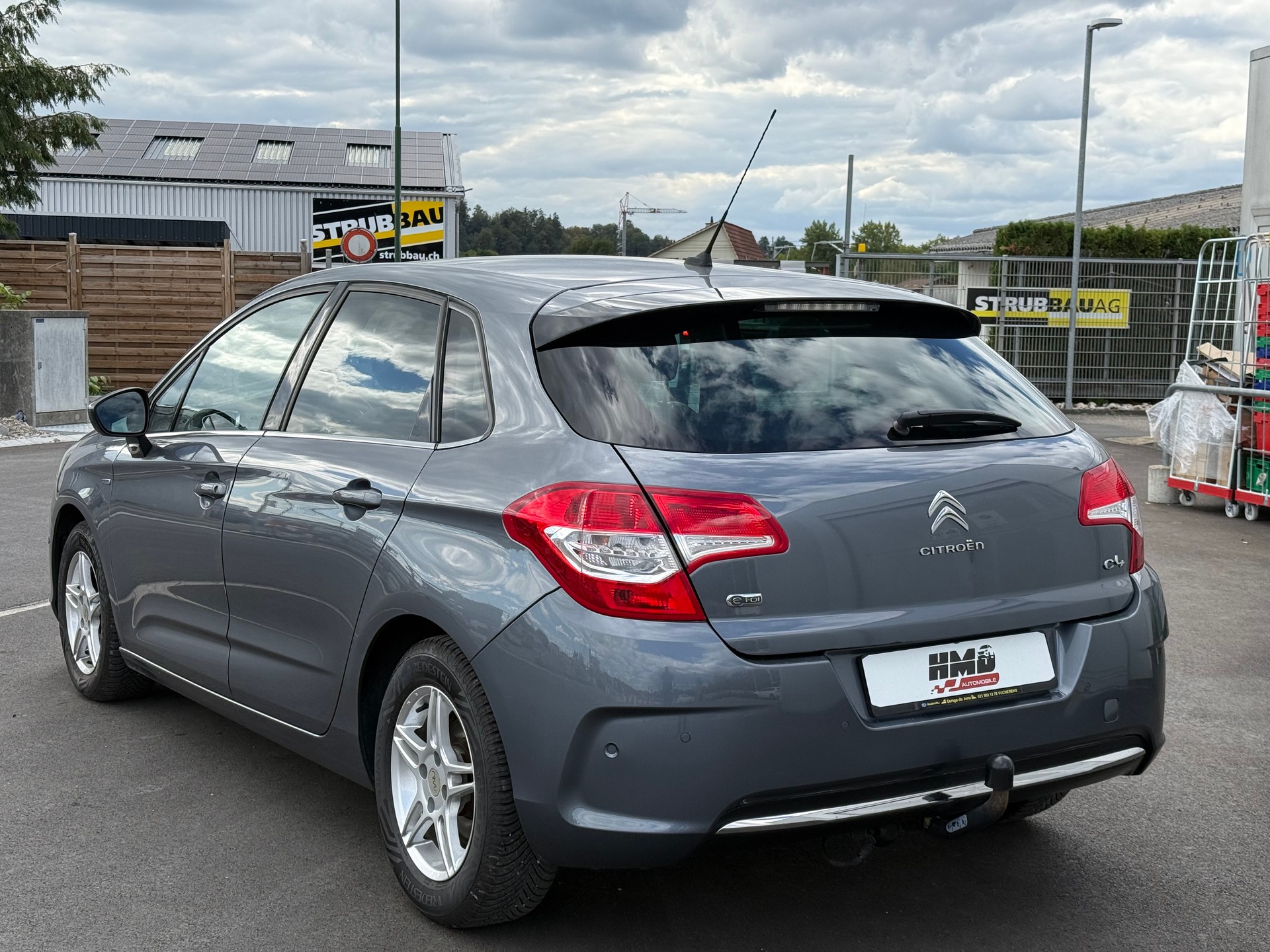 CITROEN C4 Berline 1.6 e-HDi Exclusive EGS6-image-2