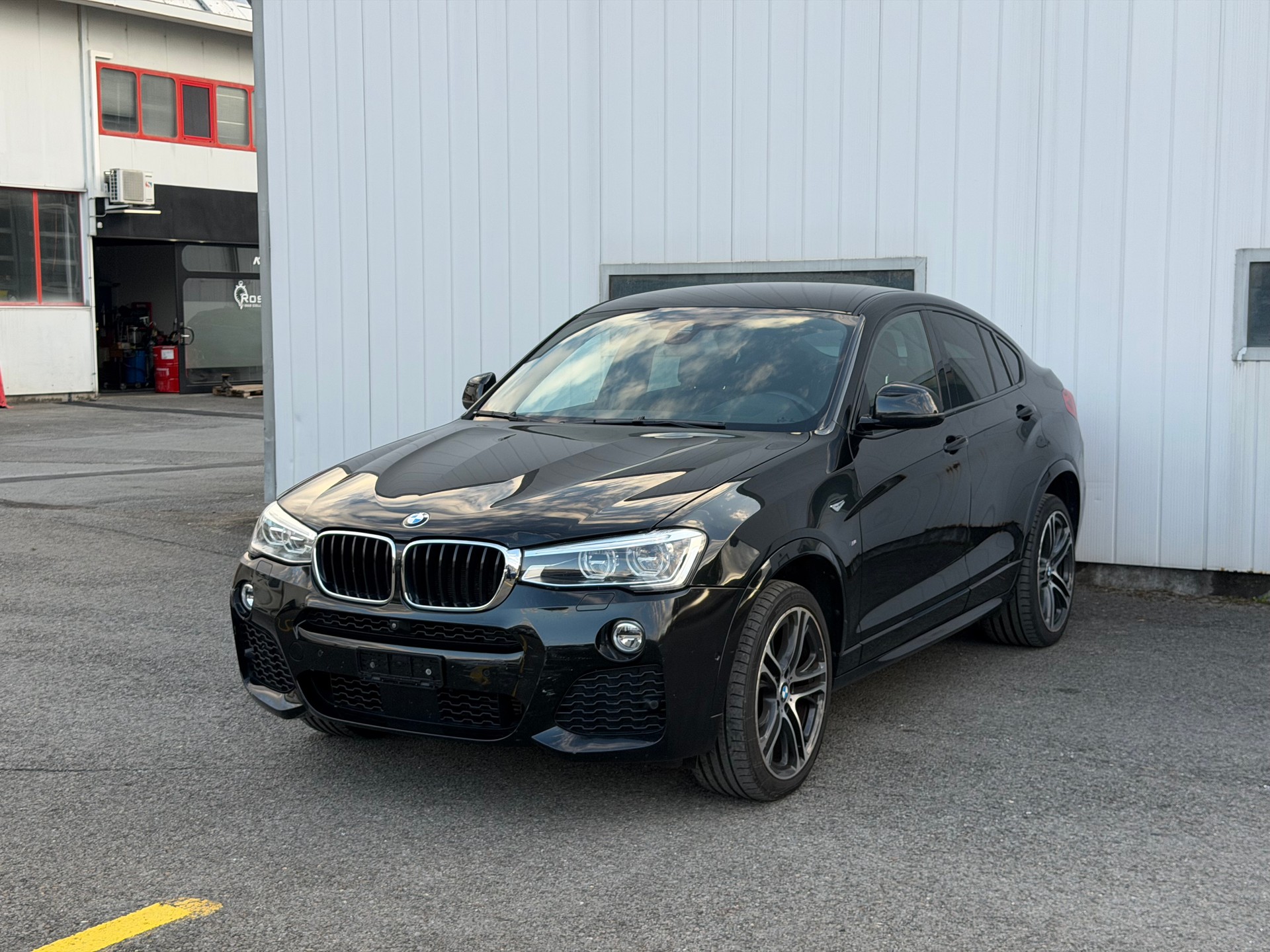 BMW X4 xDrive 20d M Sport Steptronic-image-0