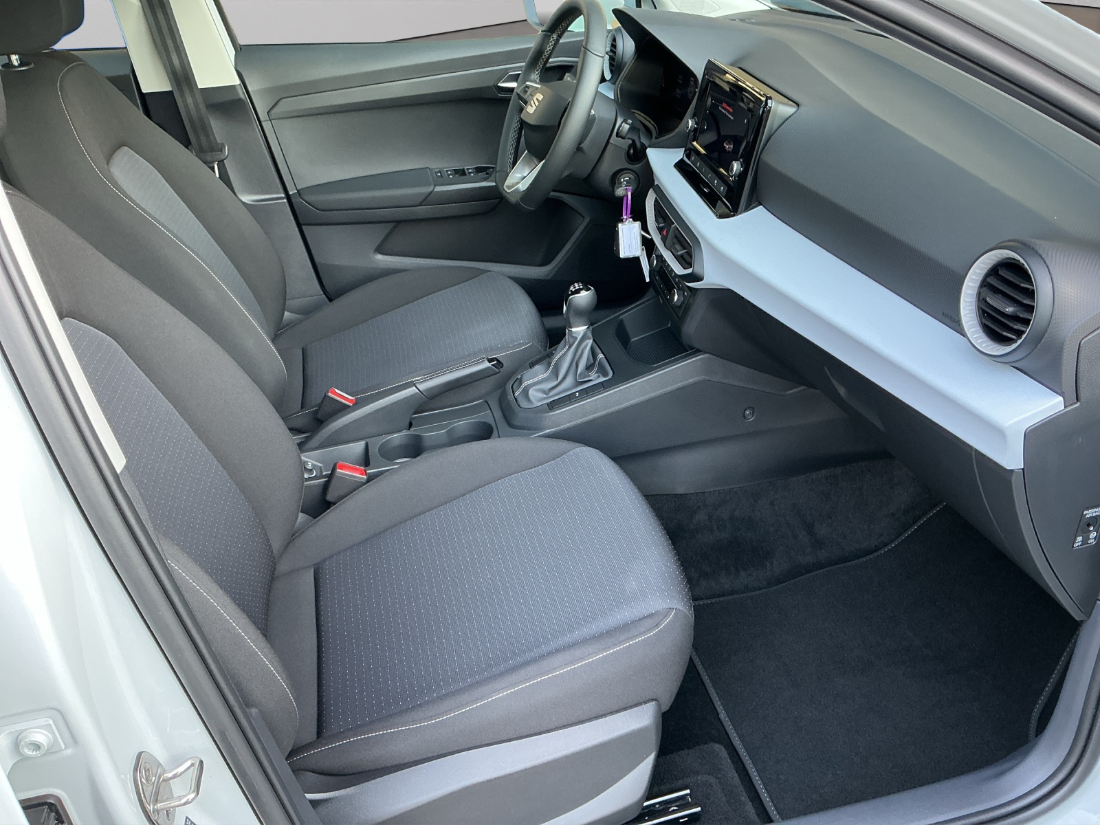 SEAT Ibiza 1.0 EcoTSI Sensacion-image-10