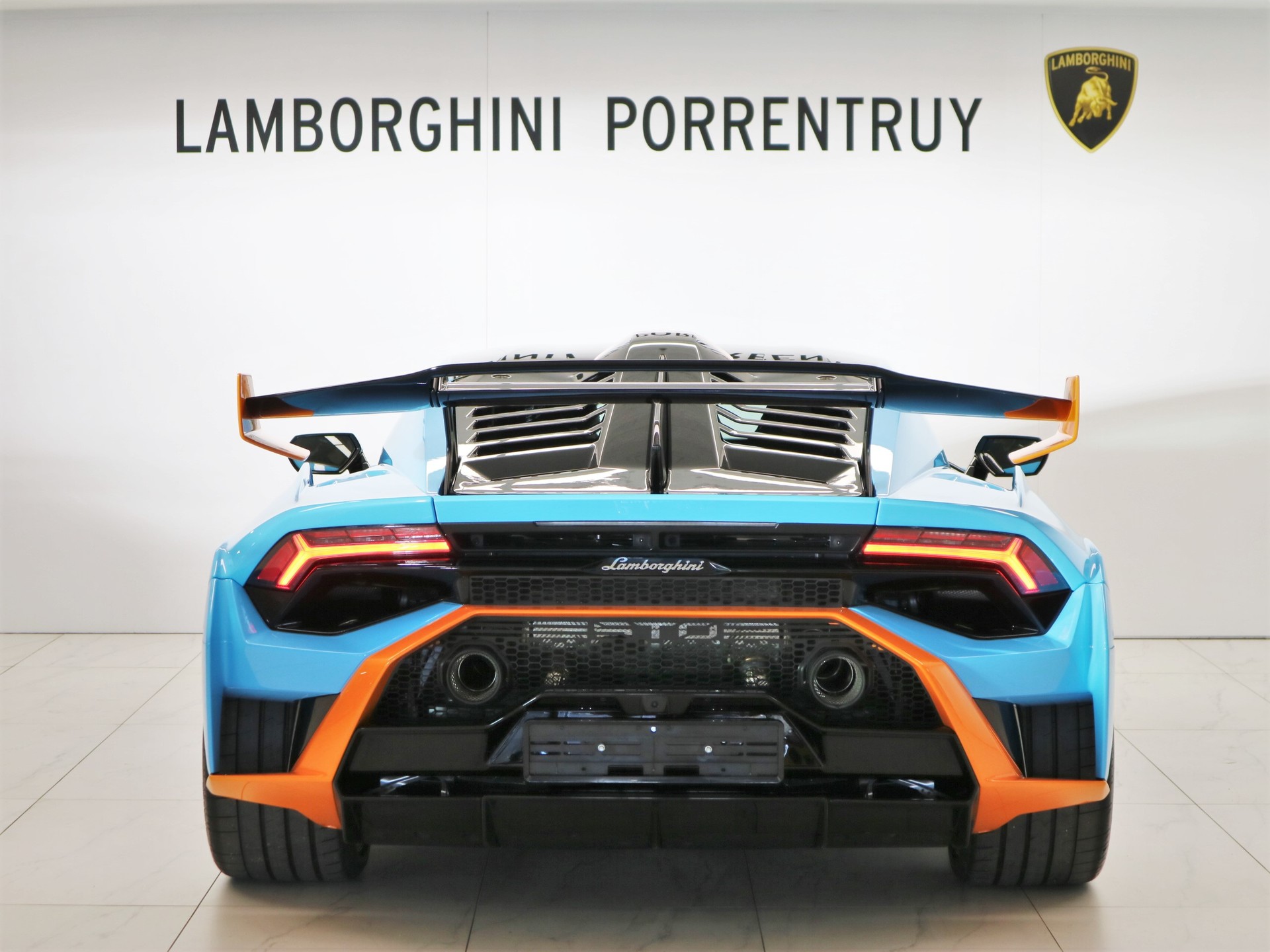 LAMBORGHINI Huracan STO Coupé DCT RWD-image-3