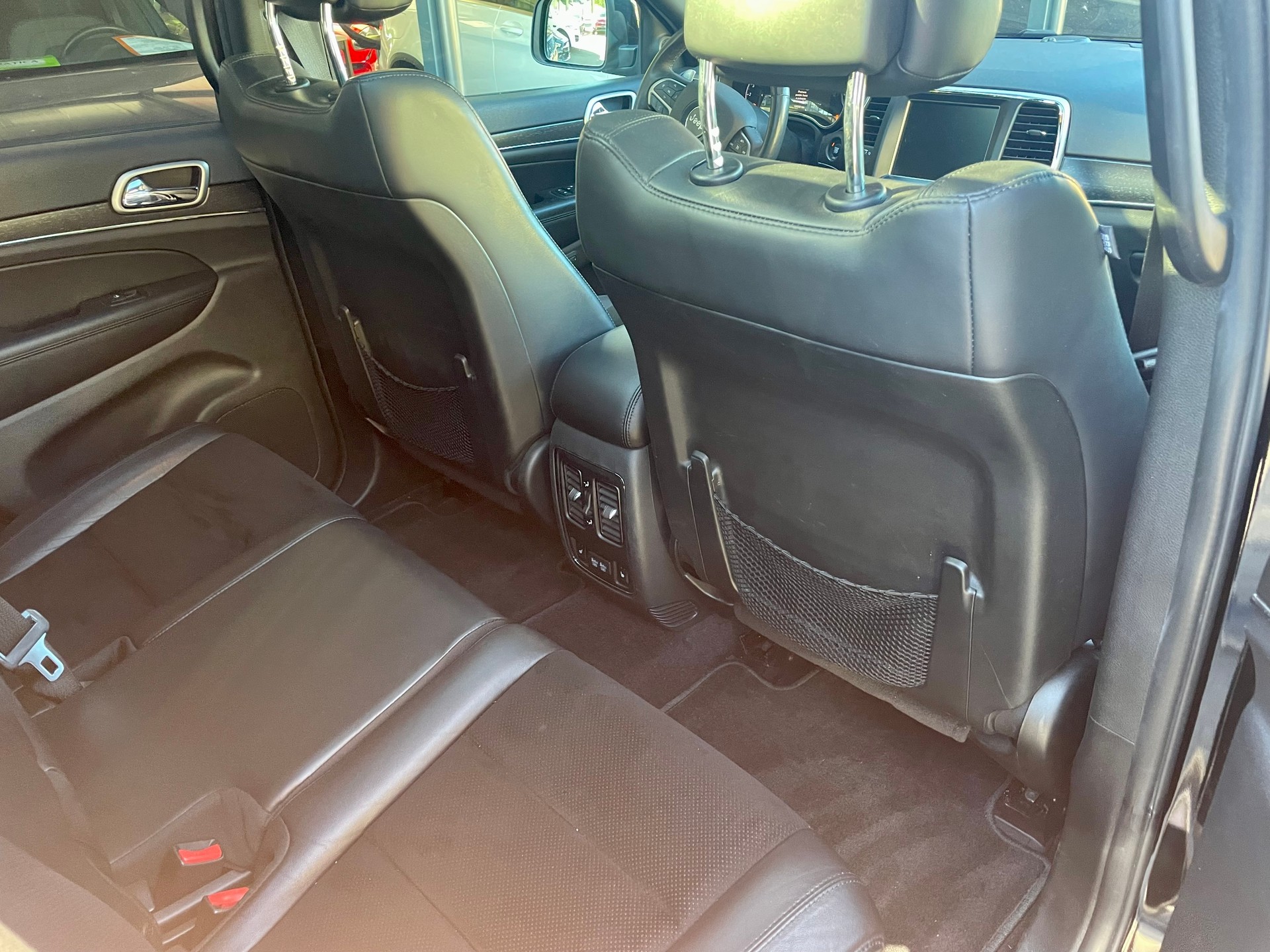 JEEP Grand Cherokee 3.0 CRD Night Eagle Automatic-image-11