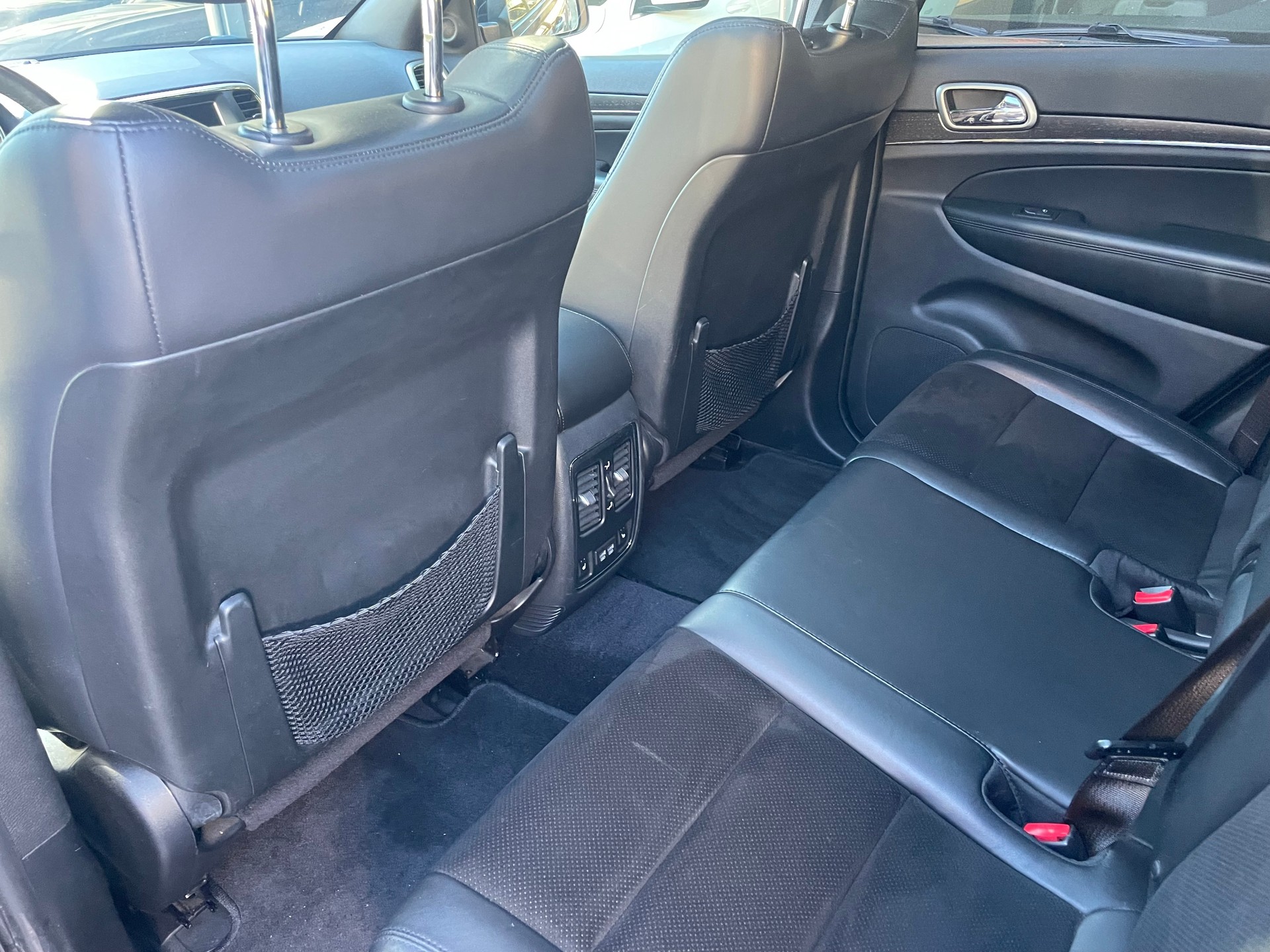 JEEP Grand Cherokee 3.0 CRD Night Eagle Automatic-image-5