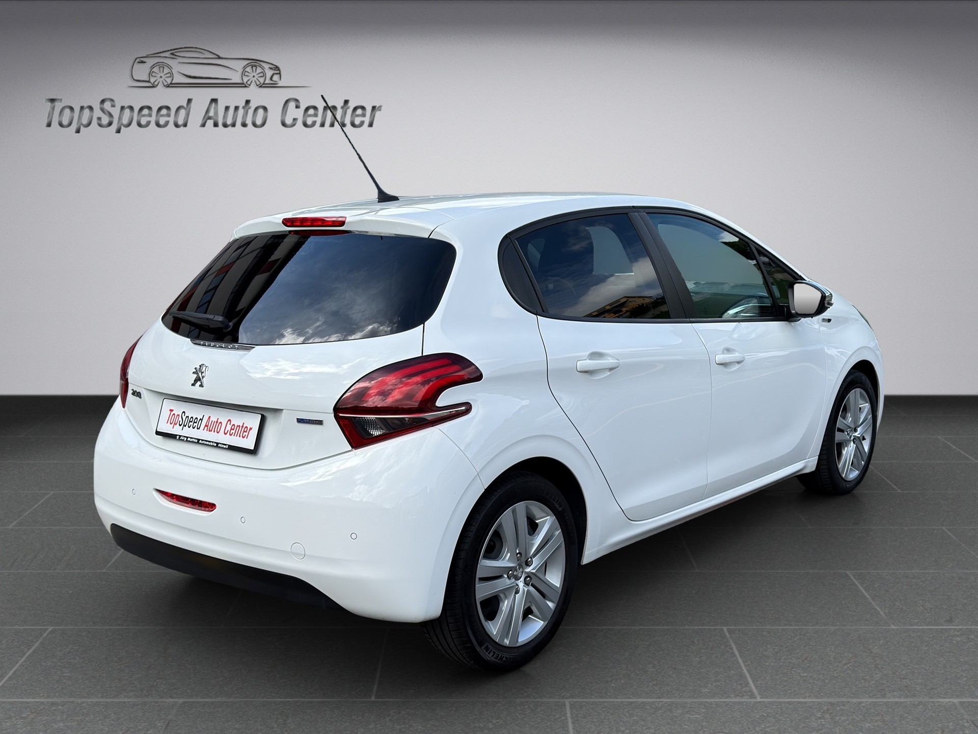 PEUGEOT 208 1.2 PureTech Active-image-5