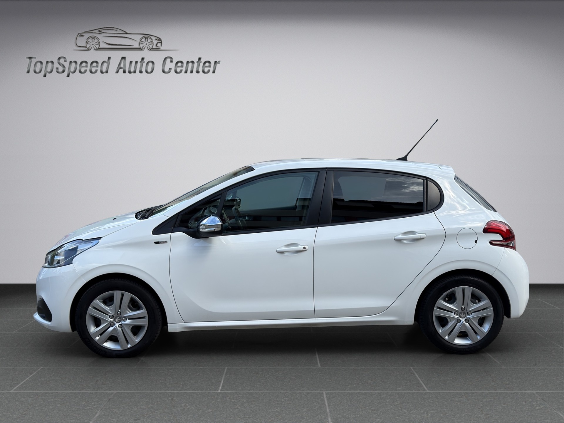 PEUGEOT 208 1.2 PureTech Active-image-2
