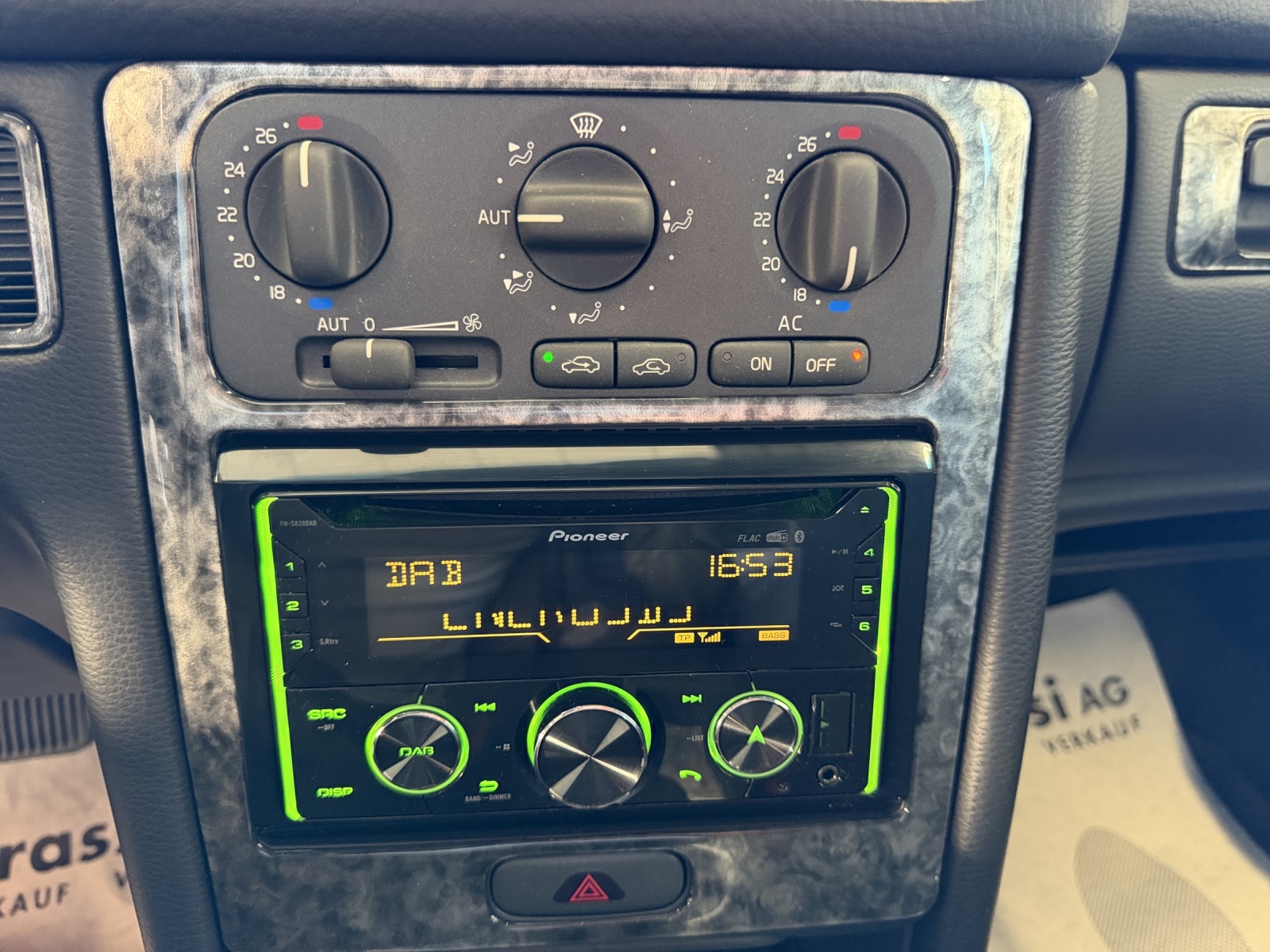 VOLVO V70 2.5 LPT-image-22
