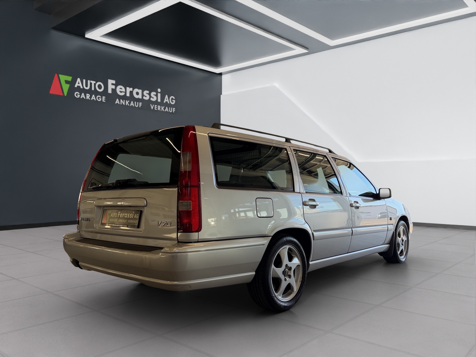 VOLVO V70 2.5 LPT-image-5