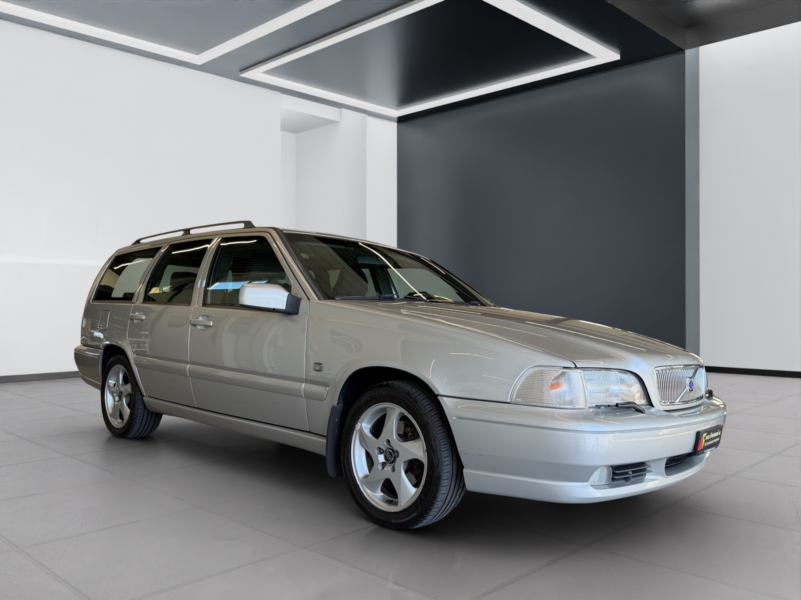 VOLVO V70 2.5 LPT-image-7