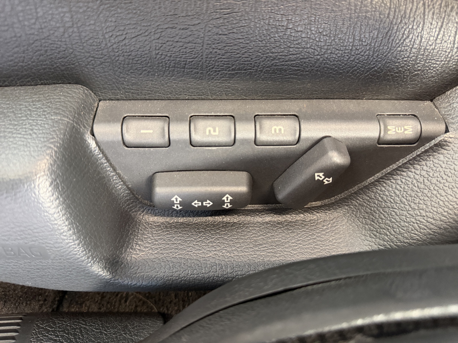 VOLVO V70 2.5 LPT-image-27