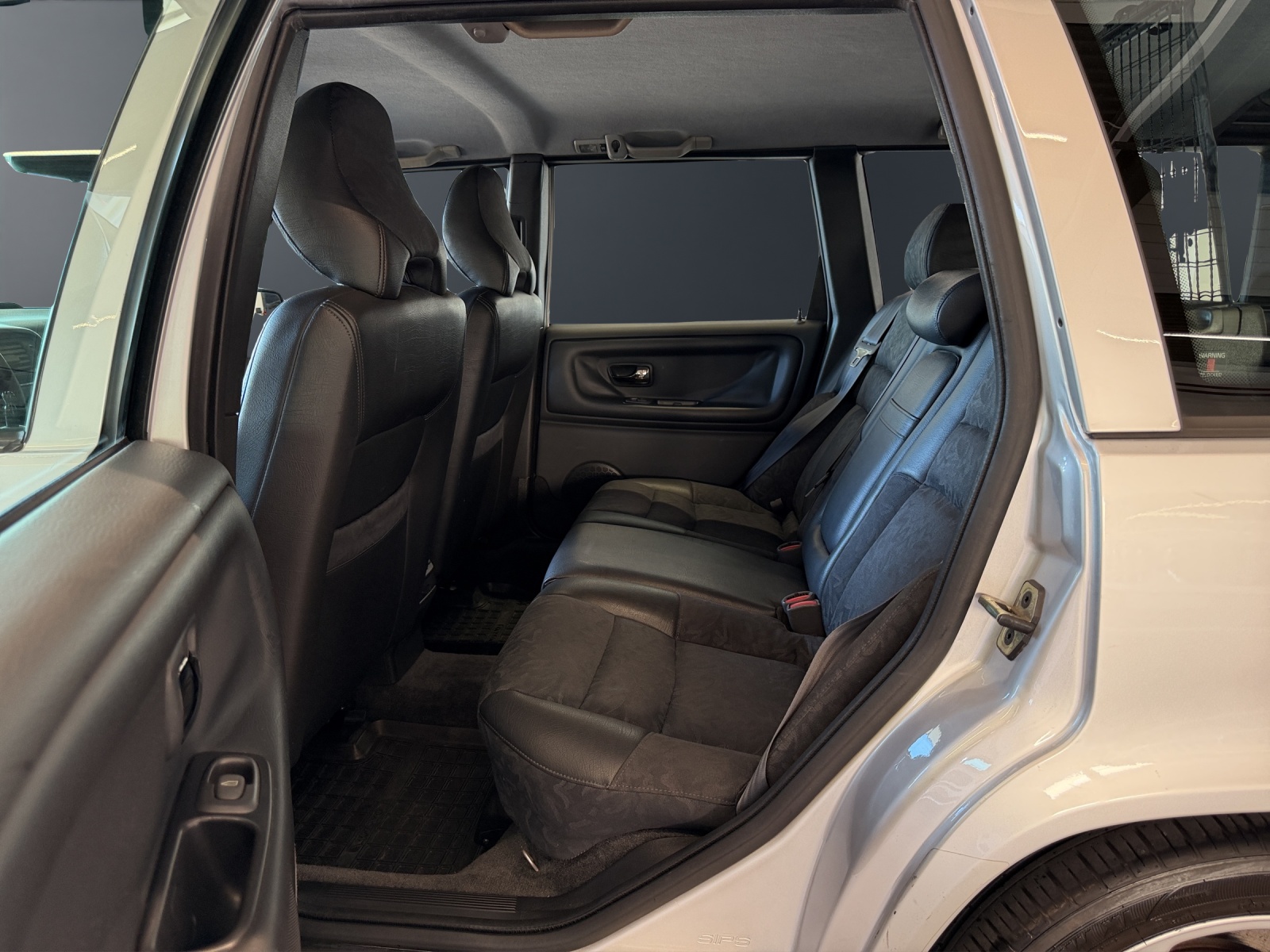 VOLVO V70 2.5 LPT-image-13