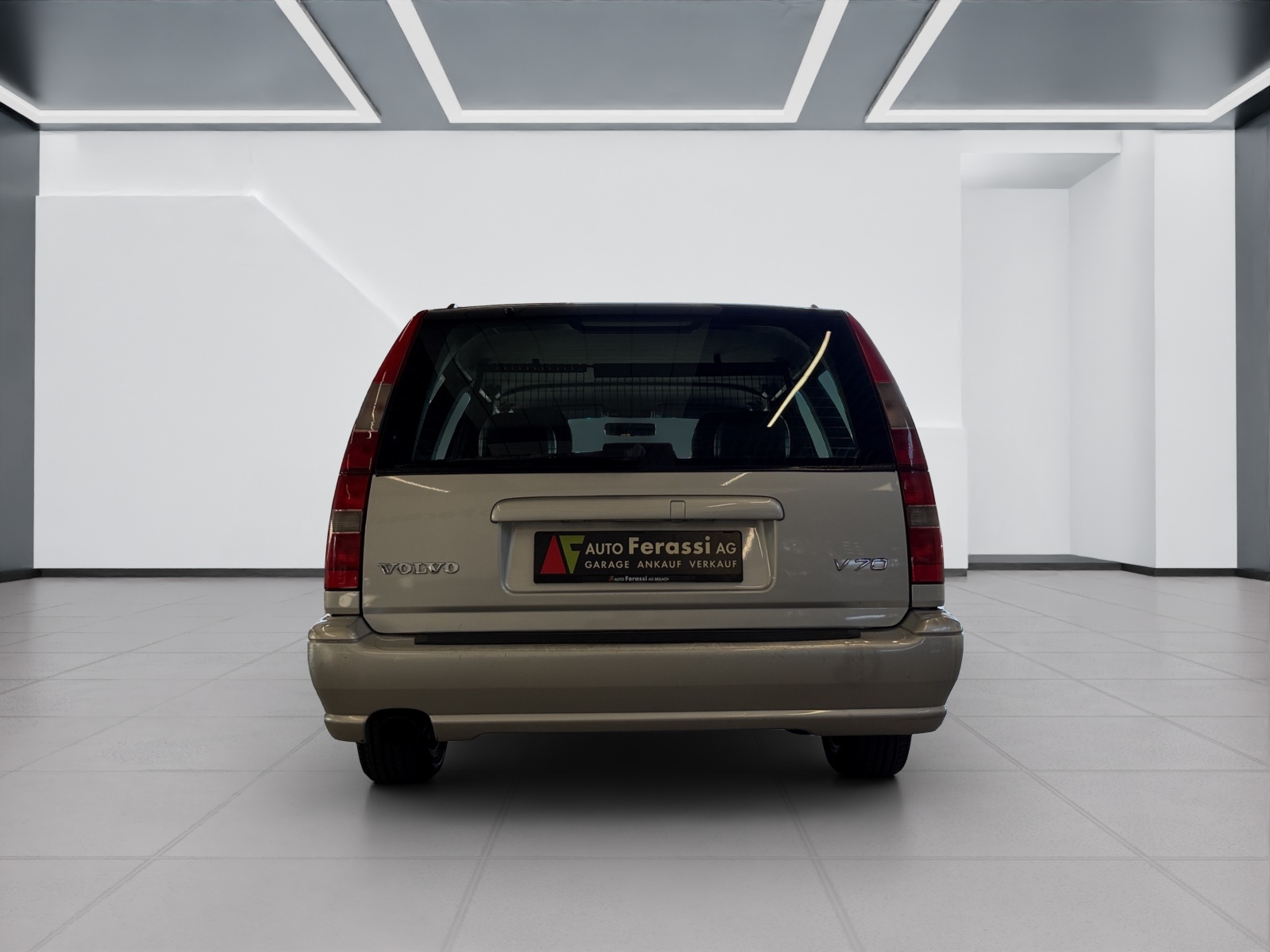 VOLVO V70 2.5 LPT-image-4