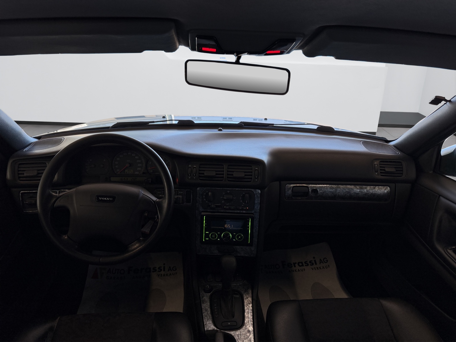 VOLVO V70 2.5 LPT-image-11