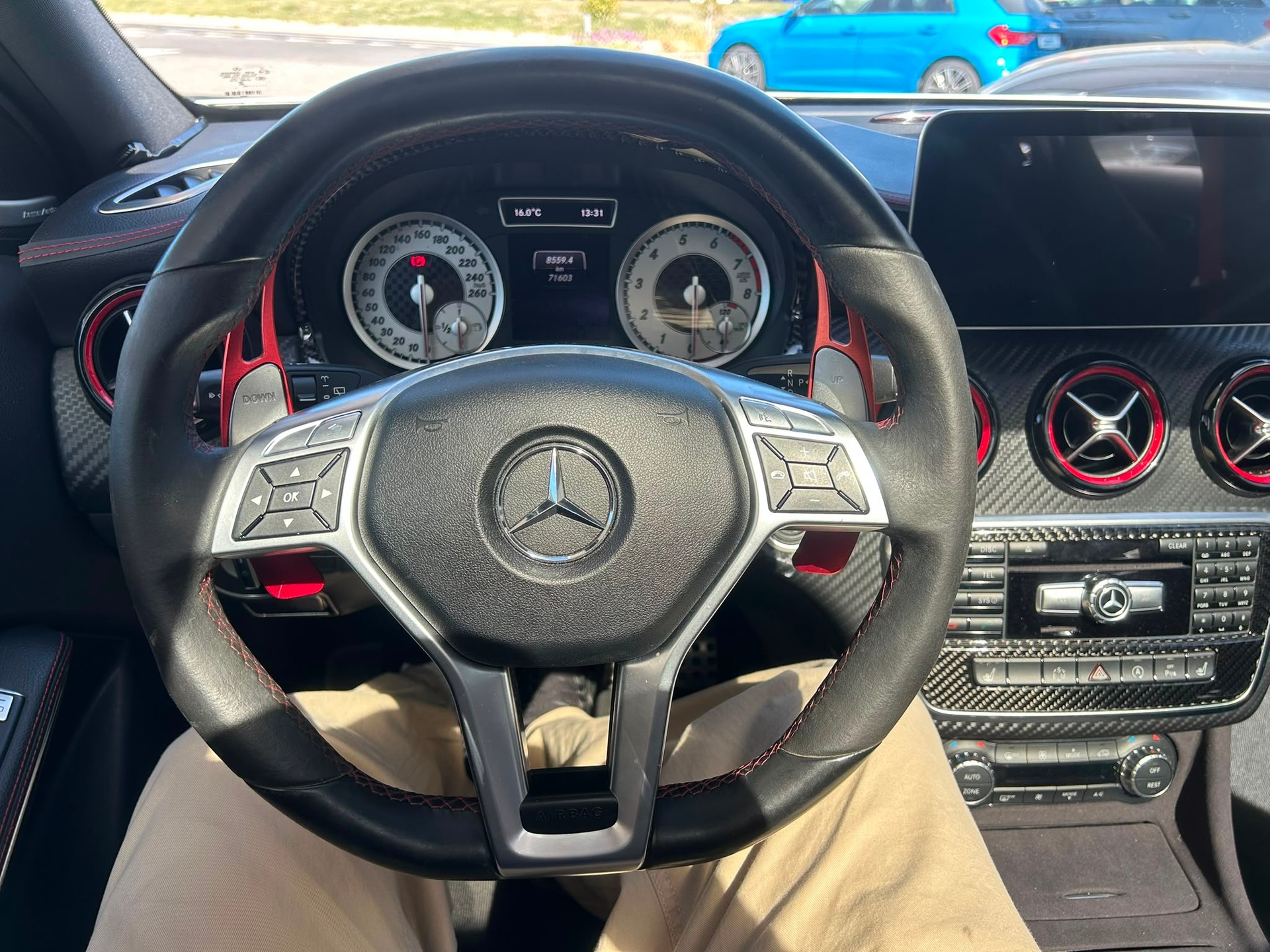 MERCEDES-BENZ A 250 Sport 4Matic 7G-DCT-image-9