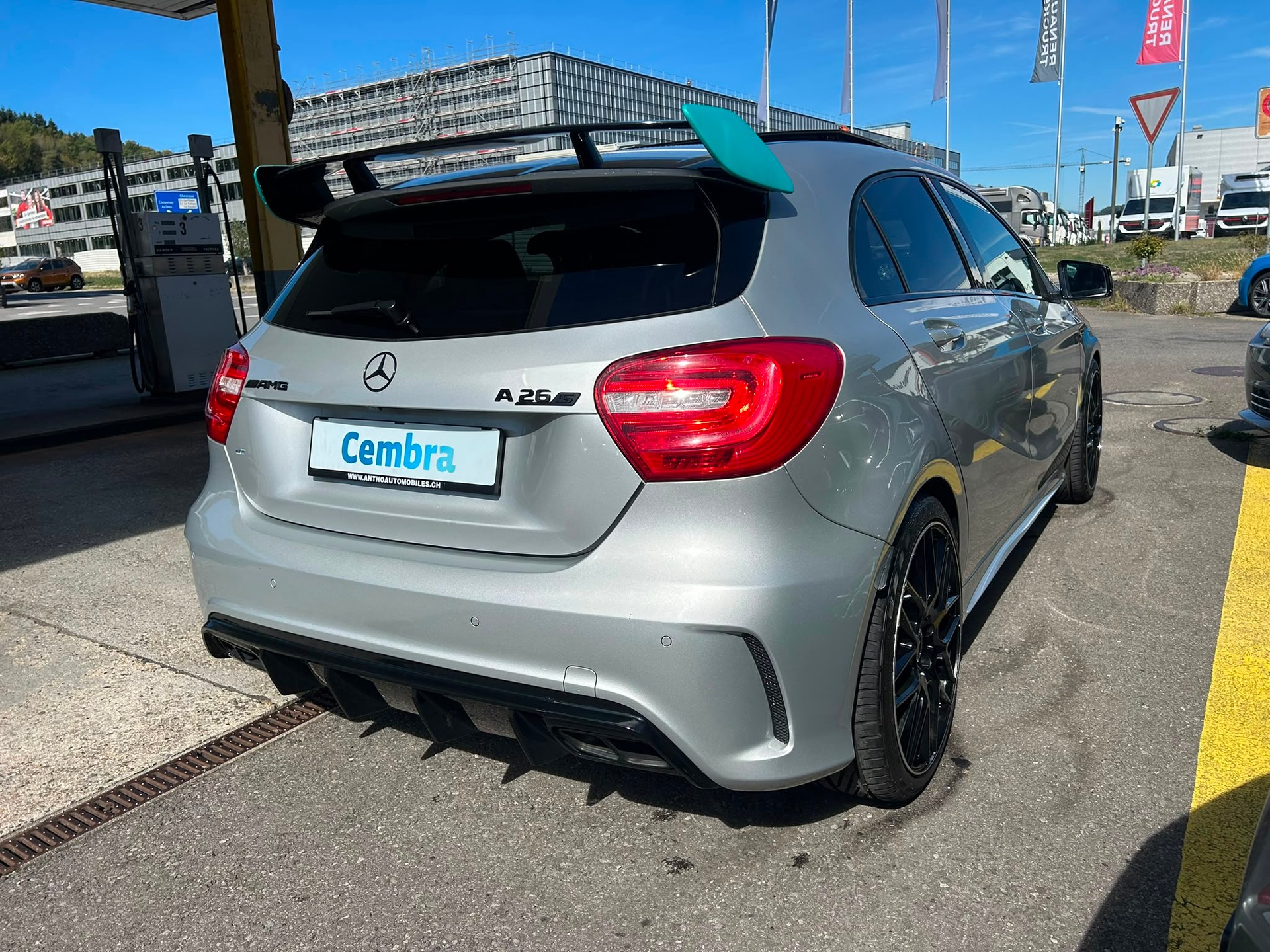 MERCEDES-BENZ A 250 Sport 4Matic 7G-DCT-image-4