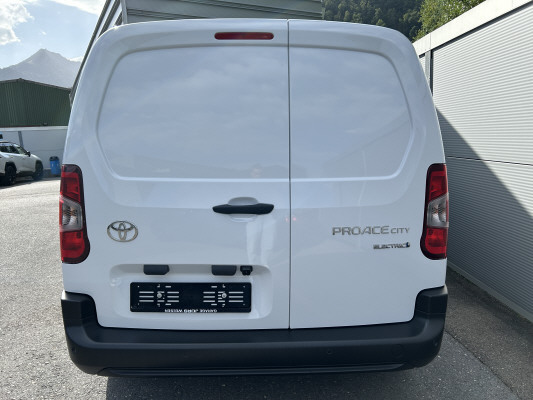 TOYOTA Proace C. Van EV Active M-image-4