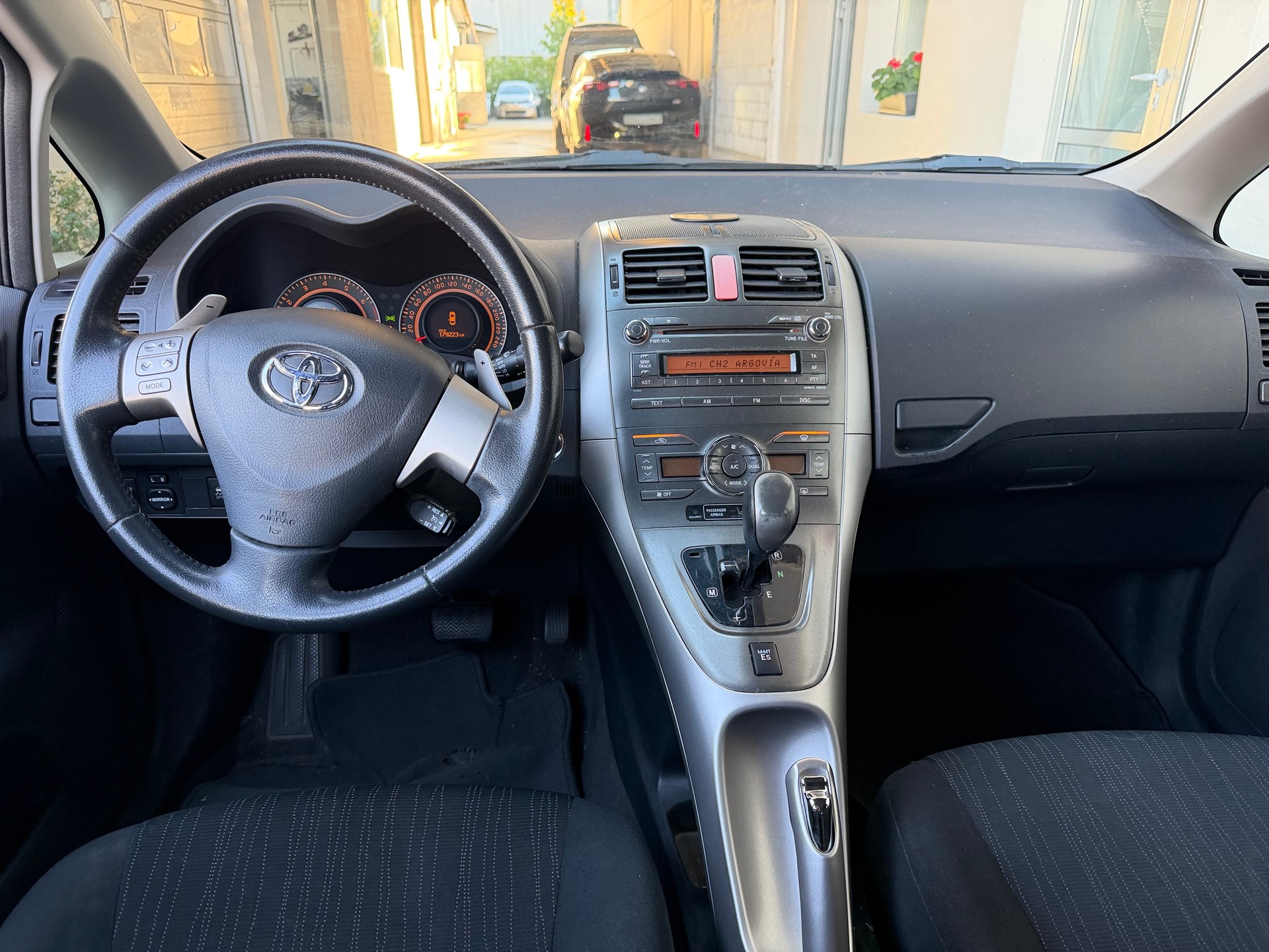 TOYOTA Auris 1.6 Linea Sol MultiMode-image-9