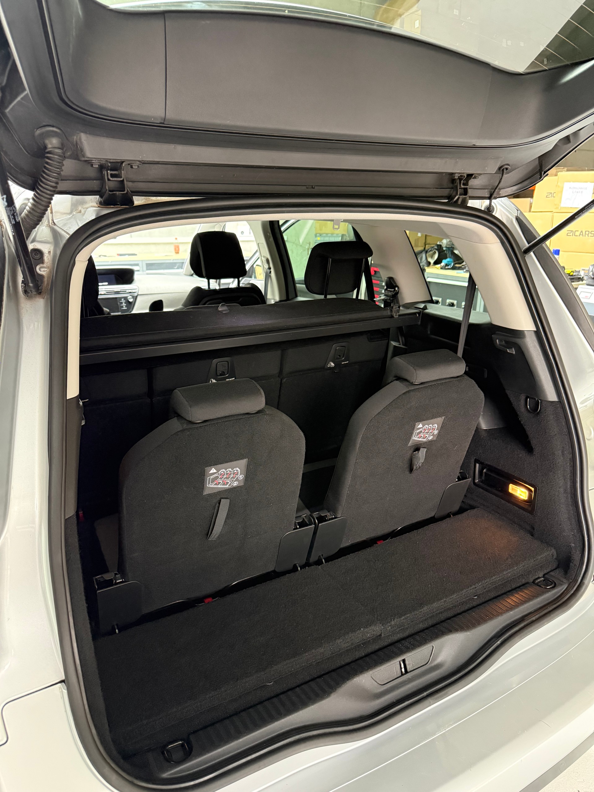 CITROEN Grand C4 Picasso 1.6i 16V e-THP Exclusive-image-13