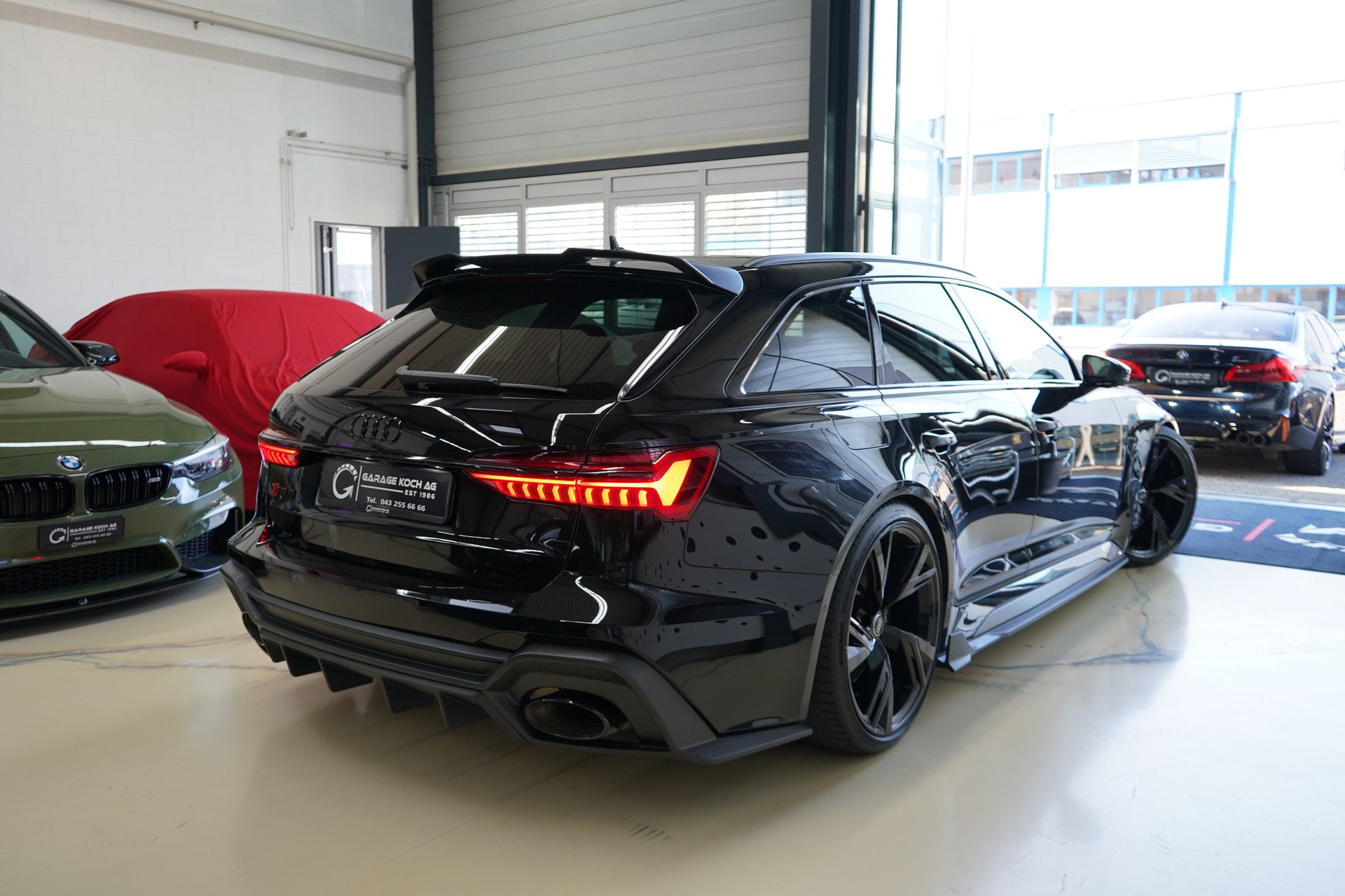 AUDI RS6 Avant 4.0 TFSI V8 quattro / Exklusiv Carbon Kit **-image-9