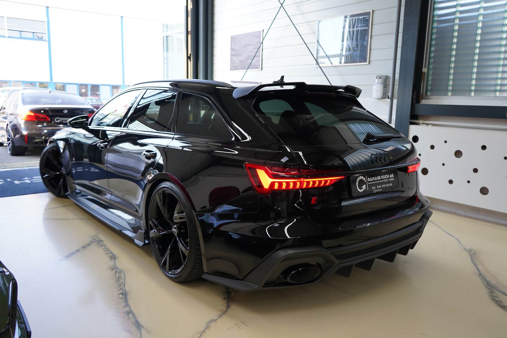 AUDI RS6 Avant 4.0 TFSI V8 quattro / Exklusiv Carbon Kit **-image-6