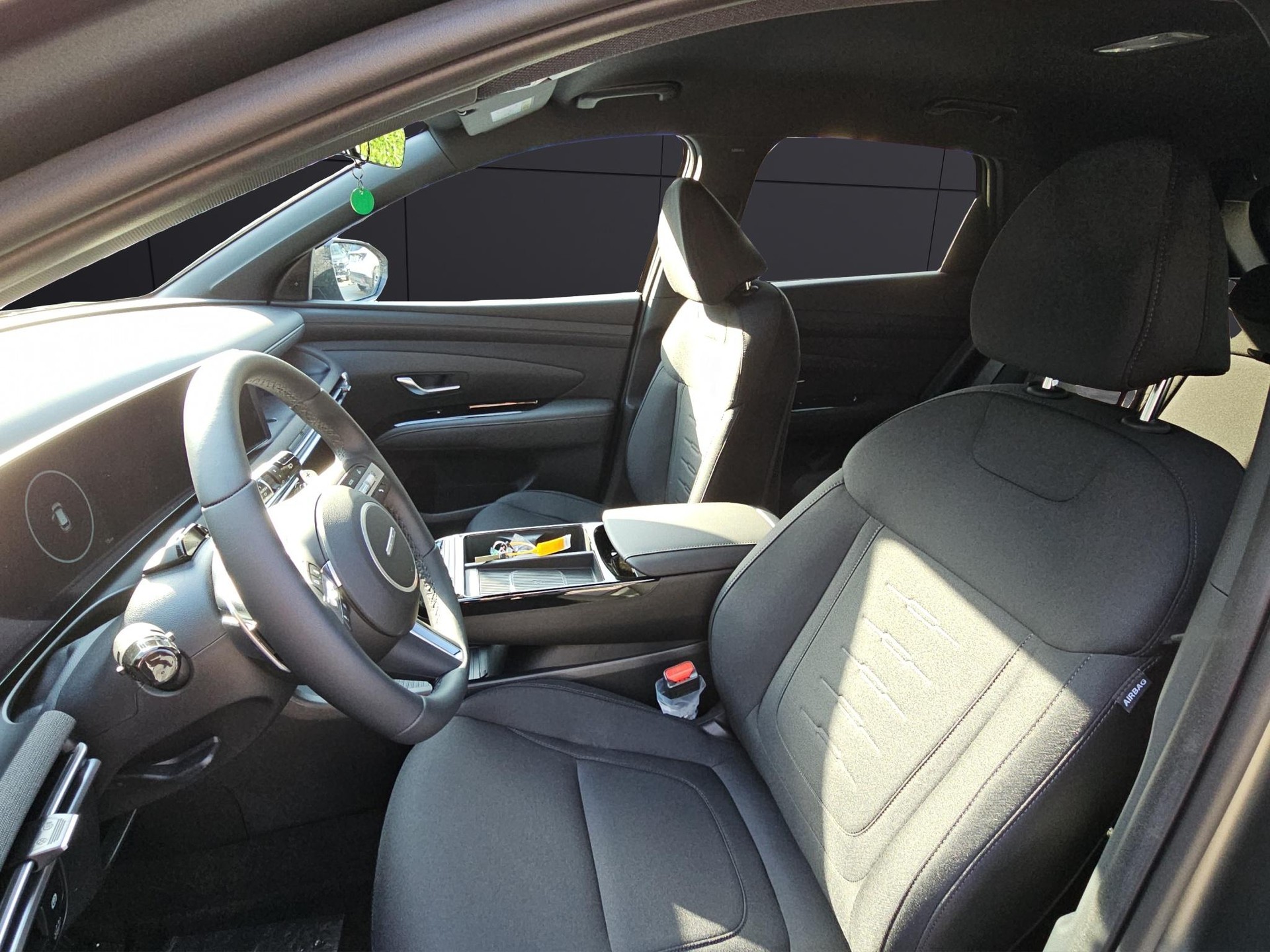 HYUNDAI Tucson 1.6 T-GDi HEV Origo Blackline 4WD-image-9