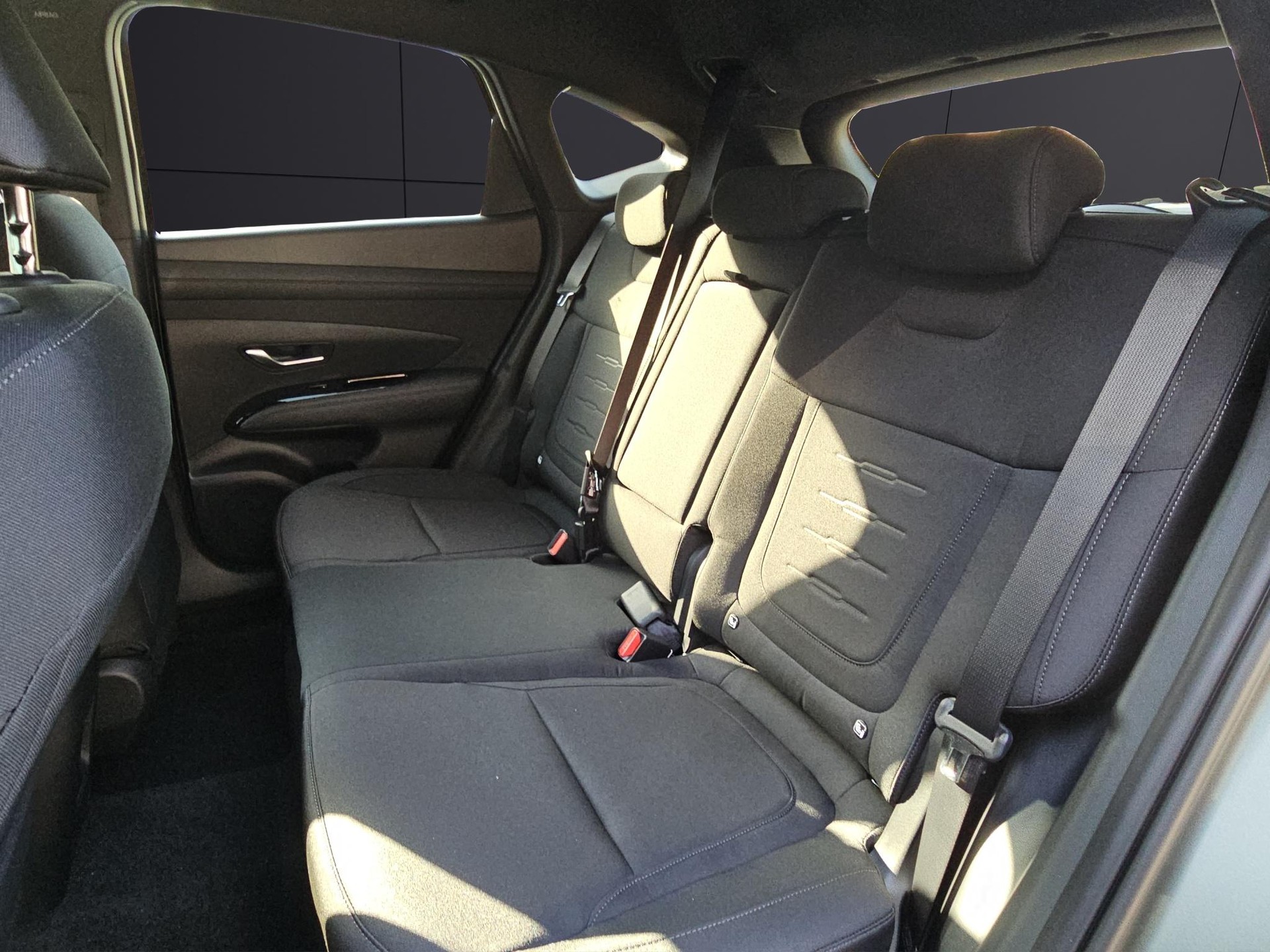 HYUNDAI Tucson 1.6 T-GDi HEV Origo Blackline 4WD-image-10