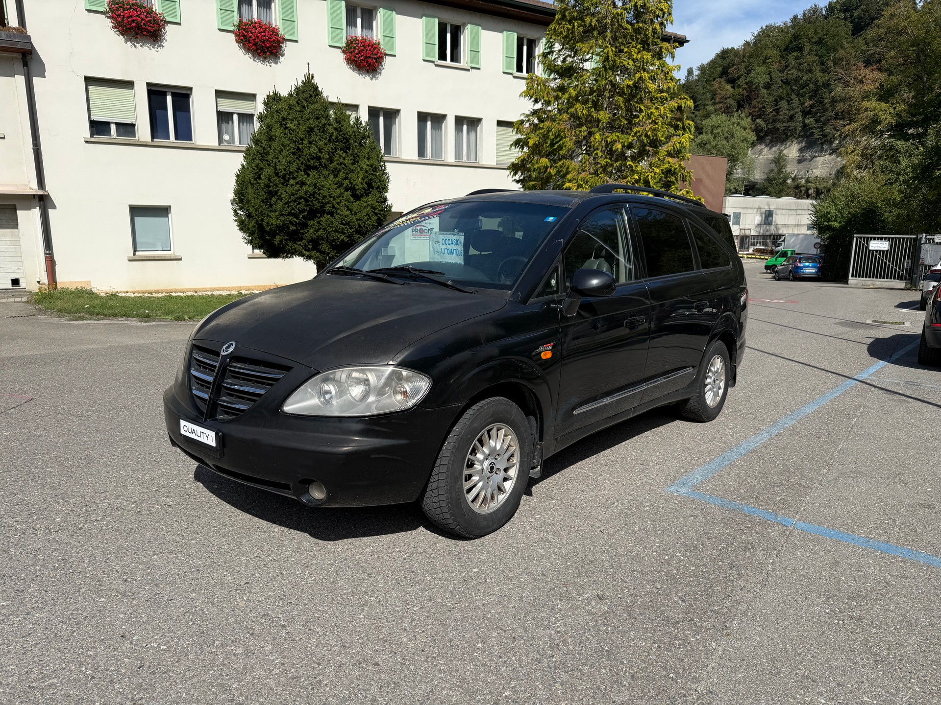KGM-SsangYong Rodius SV 270 Xdi 4WD Automatic-image-0