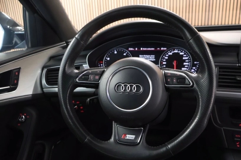 AUDI 3.0 V6 TDI 245 quattro S-Tr.-image-2