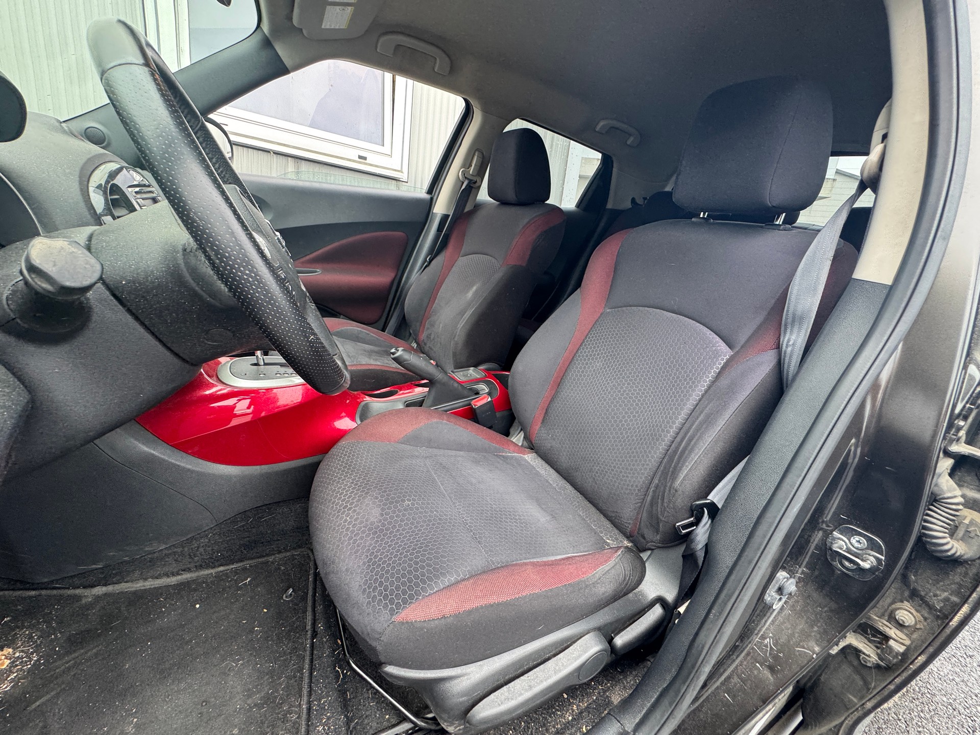 NISSAN Juke 1.6 DIG-T tekna 4x4 Xtronic M-CVT-image-11
