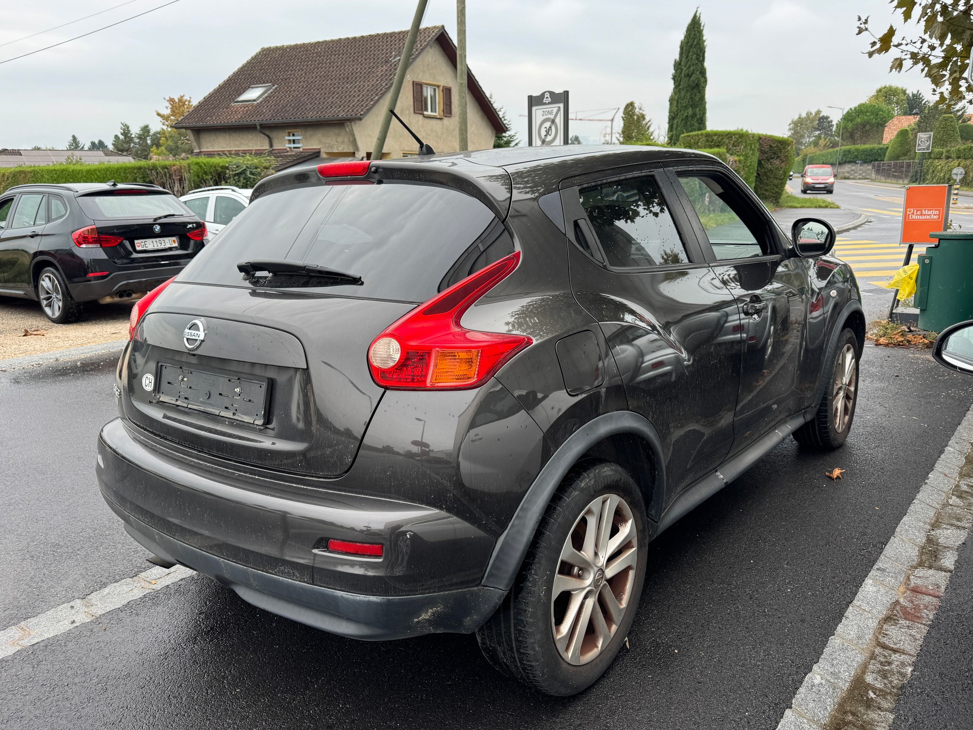 NISSAN Juke 1.6 DIG-T tekna 4x4 Xtronic M-CVT-image-3