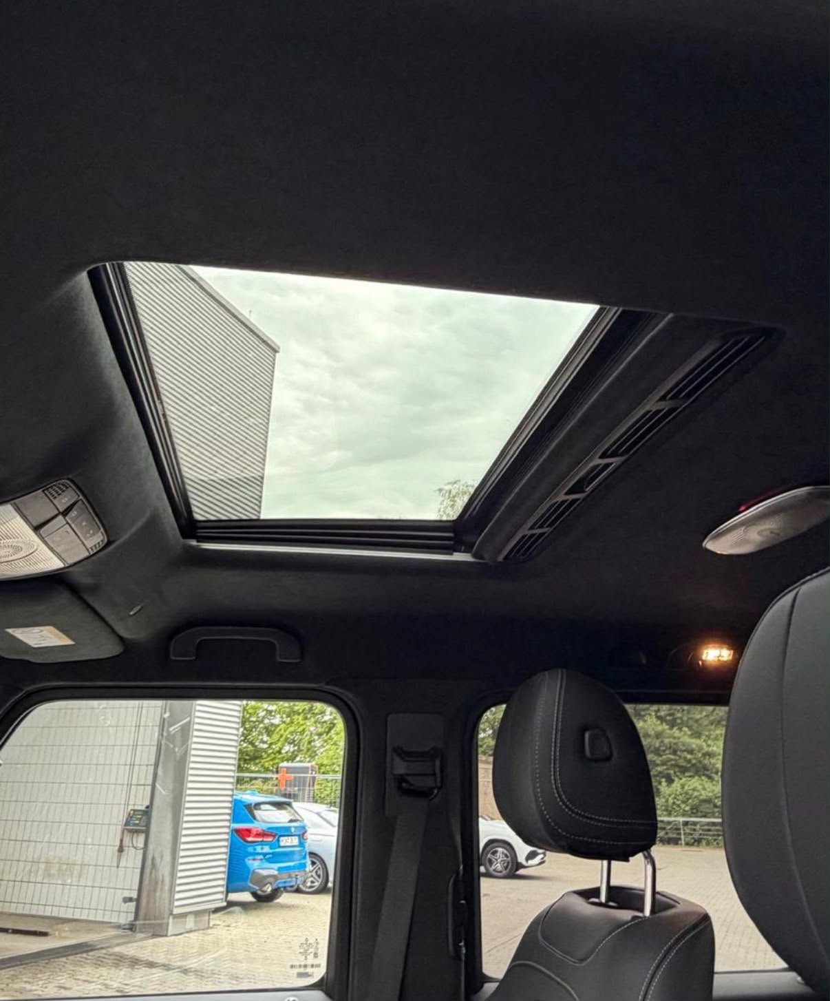 MERCEDES-BENZ G 63 AMG 9G-Tronic-image-7