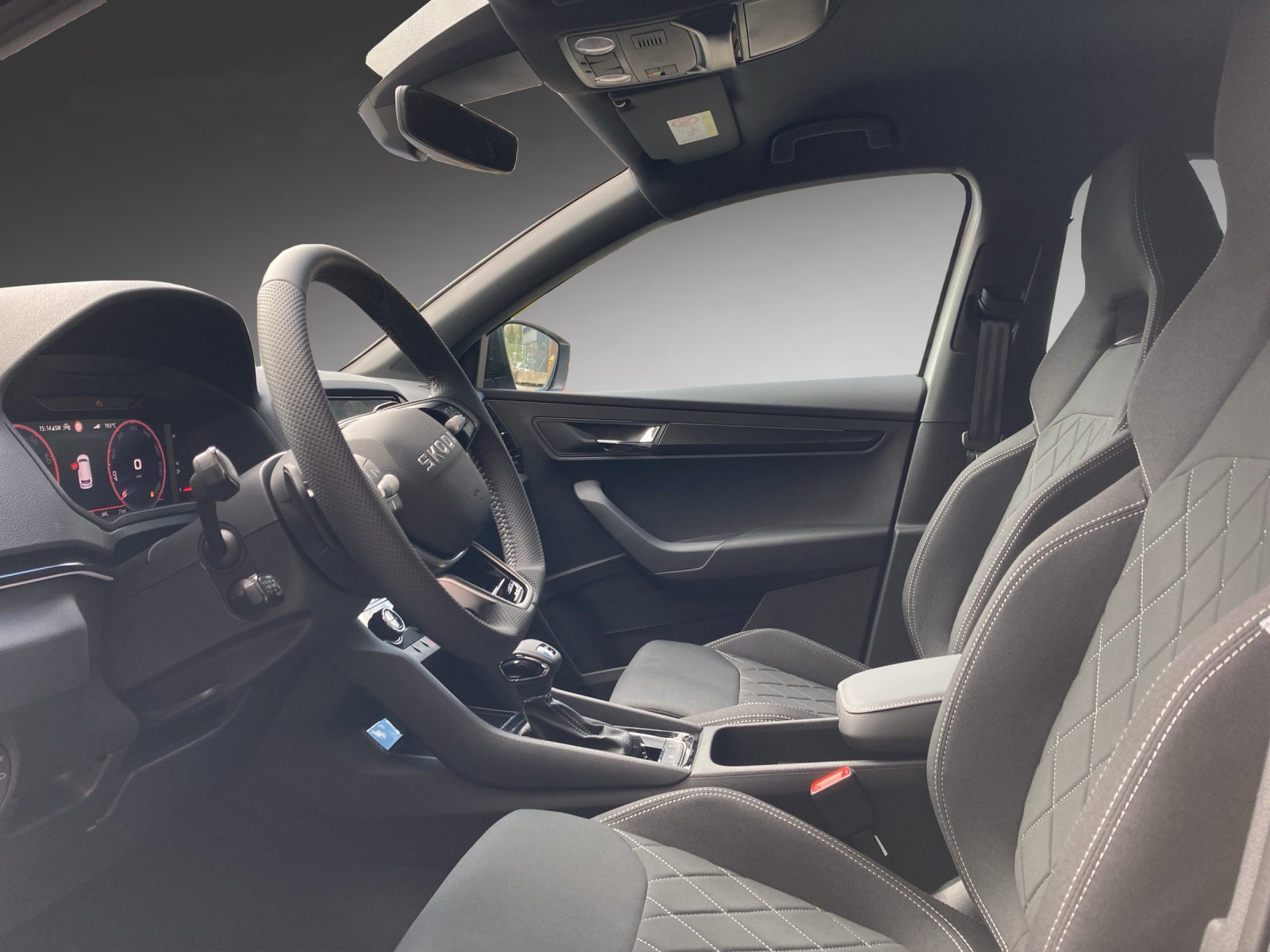 SKODA Karoq 2.0 TSI SportLine 4x4 DSG-image-5